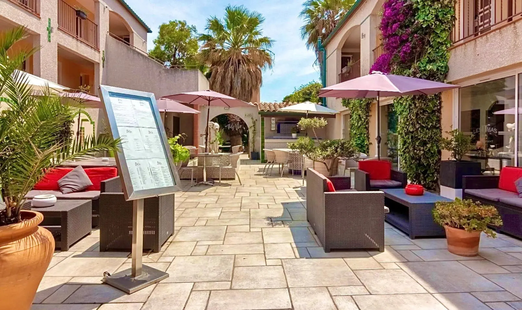 Logis Hotel Restaurant Les II Mas