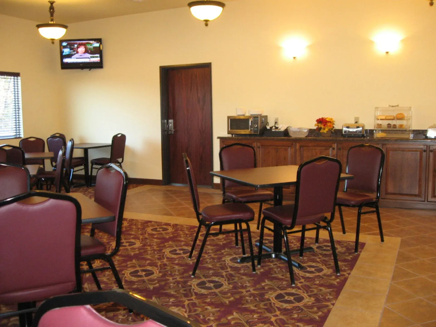 Settle Inn & Suites Linn