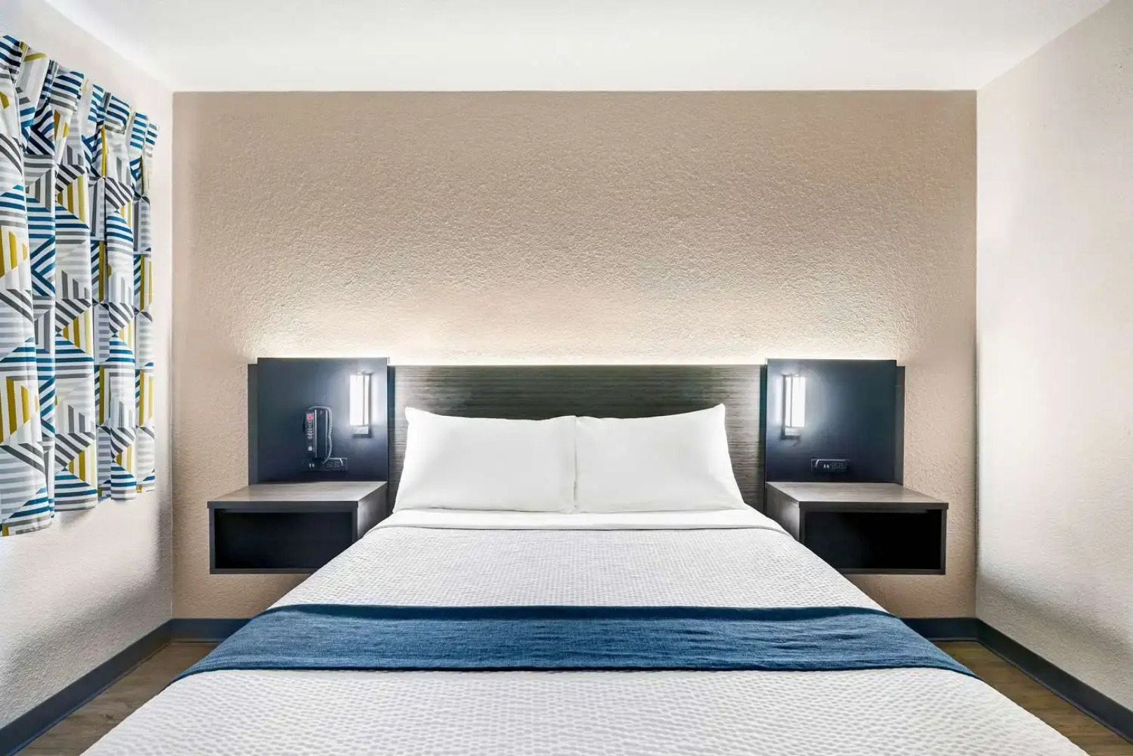 Motel 6 Issaquah, WA - Seattle - East