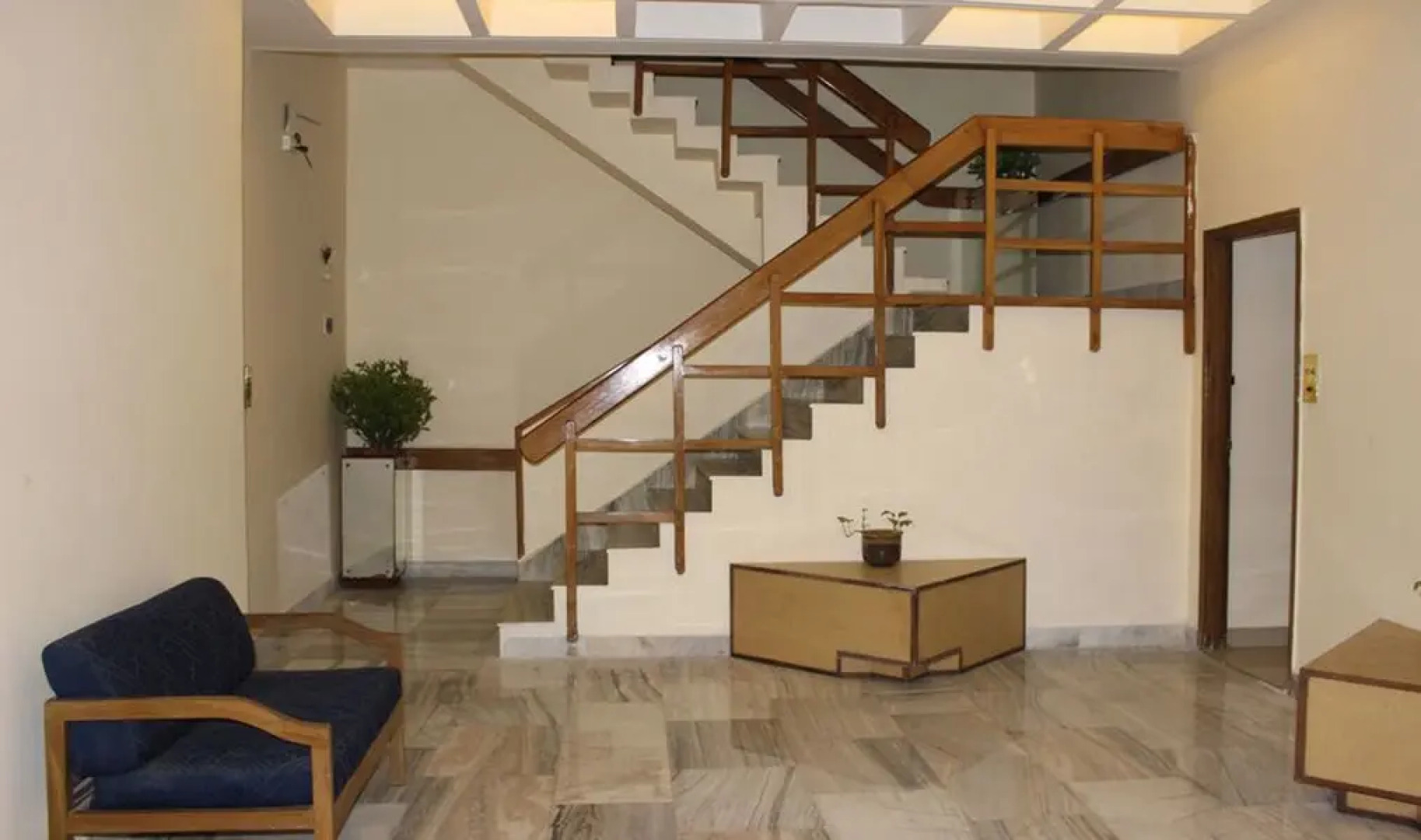 OYO Premium Sector 26 Madhya Marg