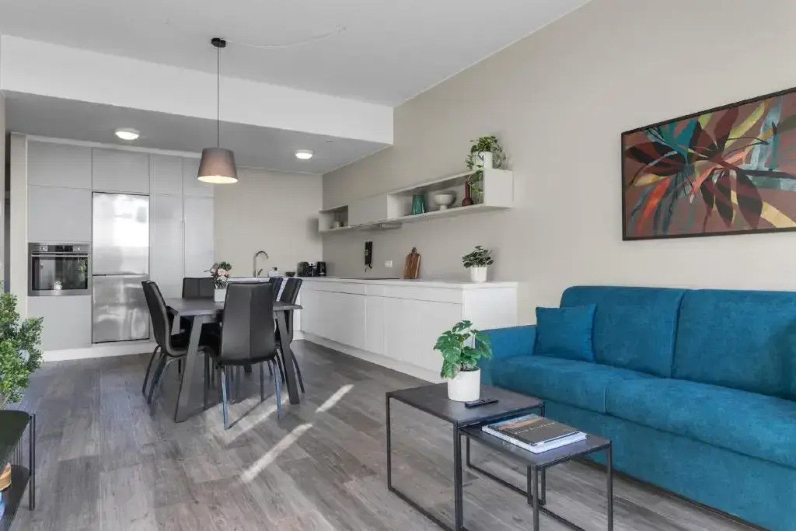 Bella Apartments & Rooms