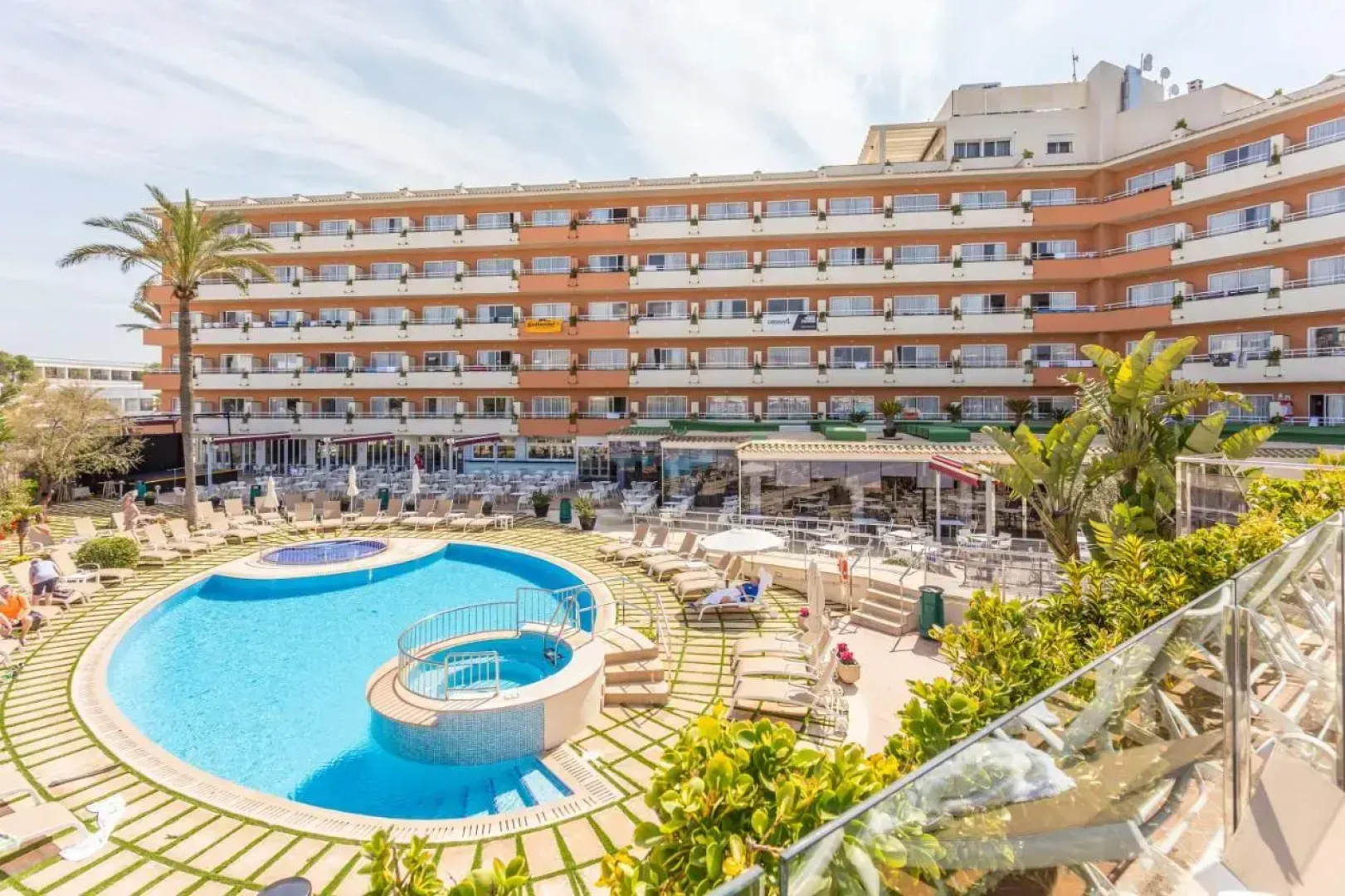 Курорт Caprice Janeiro Hotel & Spa
