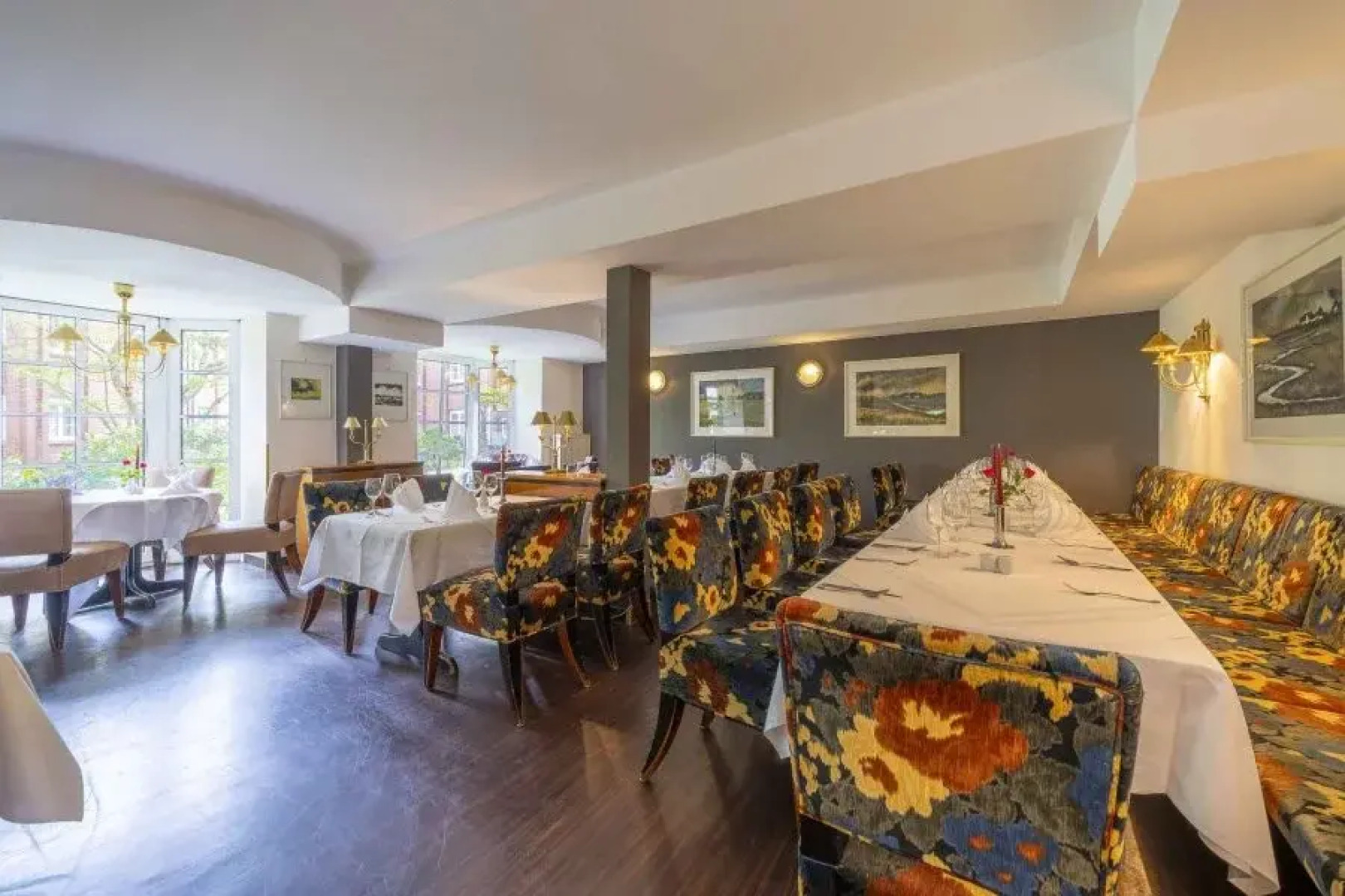 Отель Plaza Inn Schmoeker-Hof