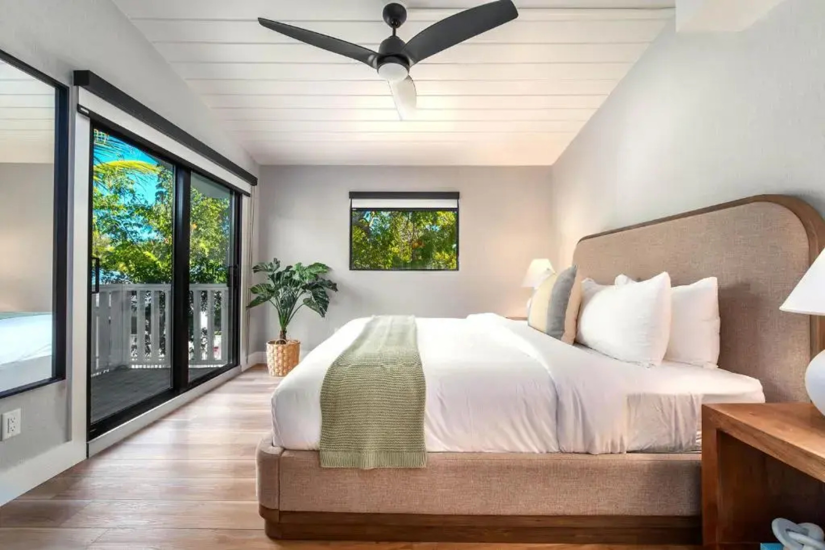 Pines & Palms Resort