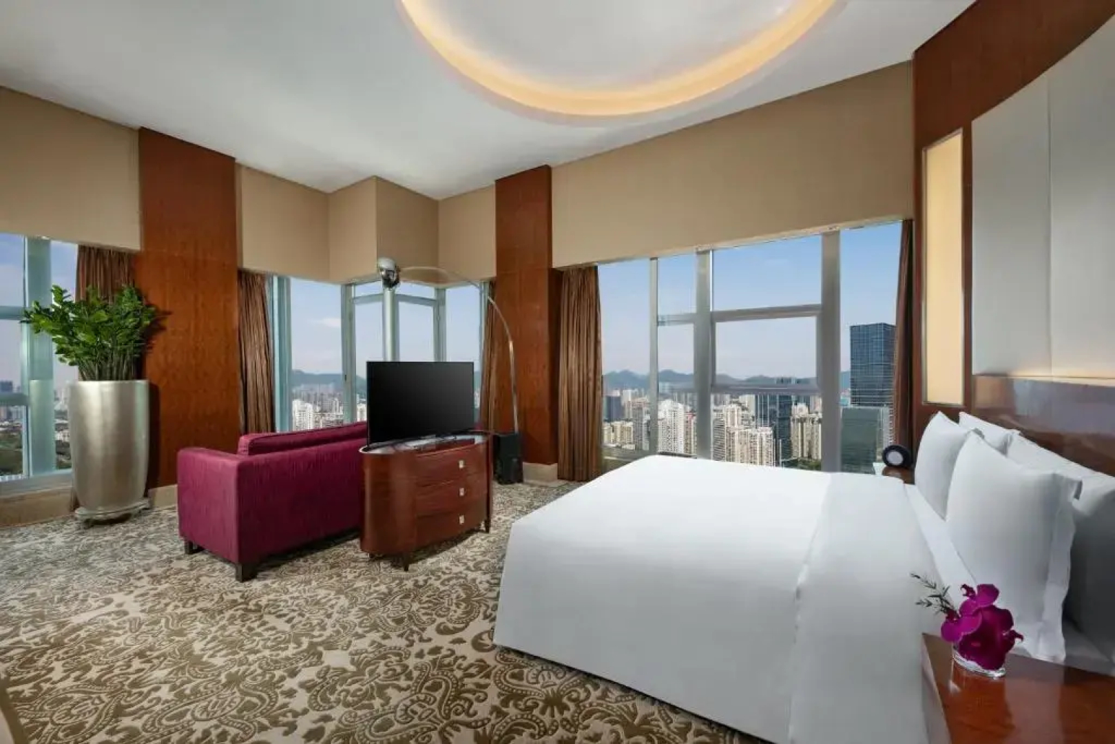 Отель Crowne Plaza Shenzhen Futian by IHG