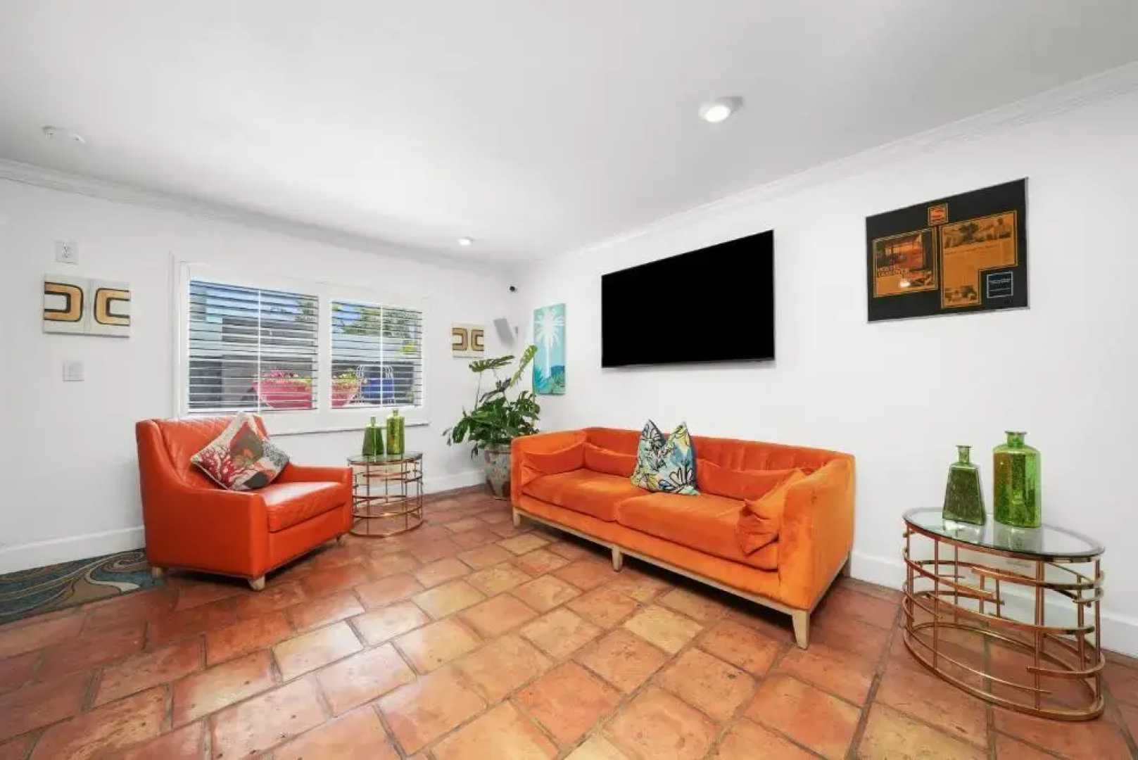 Hollywood Beach Suites