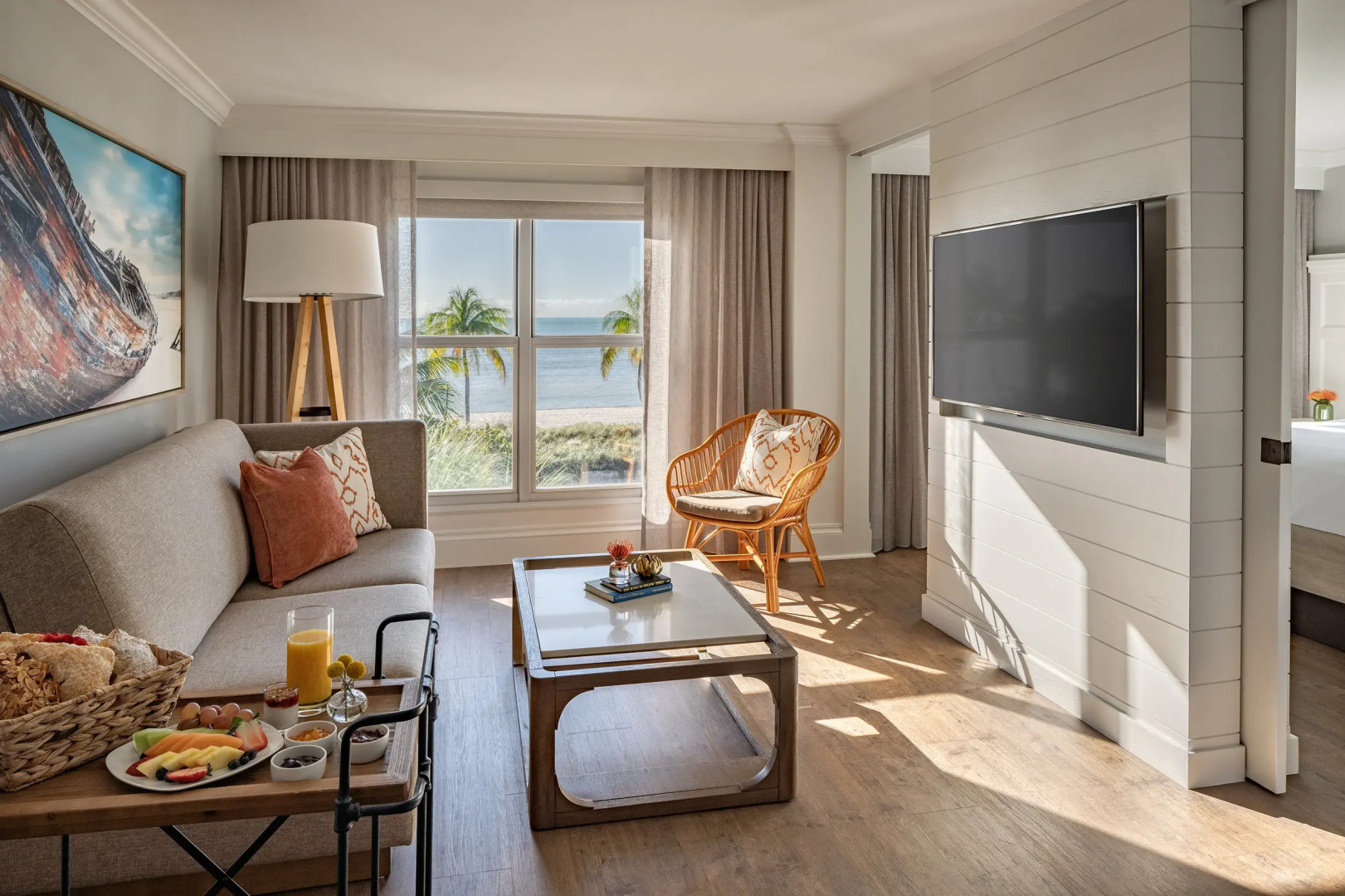 Отель Margaritaville Beach House Key West