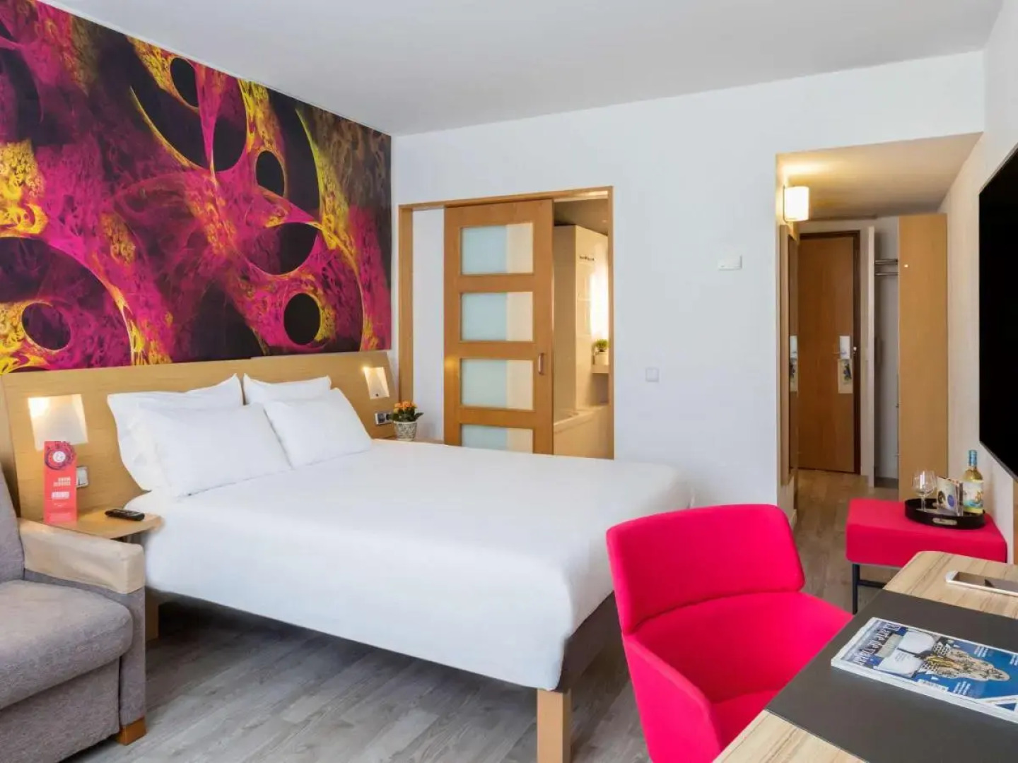 Отель Novotel Barcelona Cornella