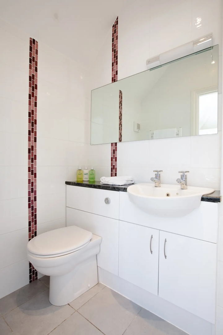 Cumberland House Gatwick B & B