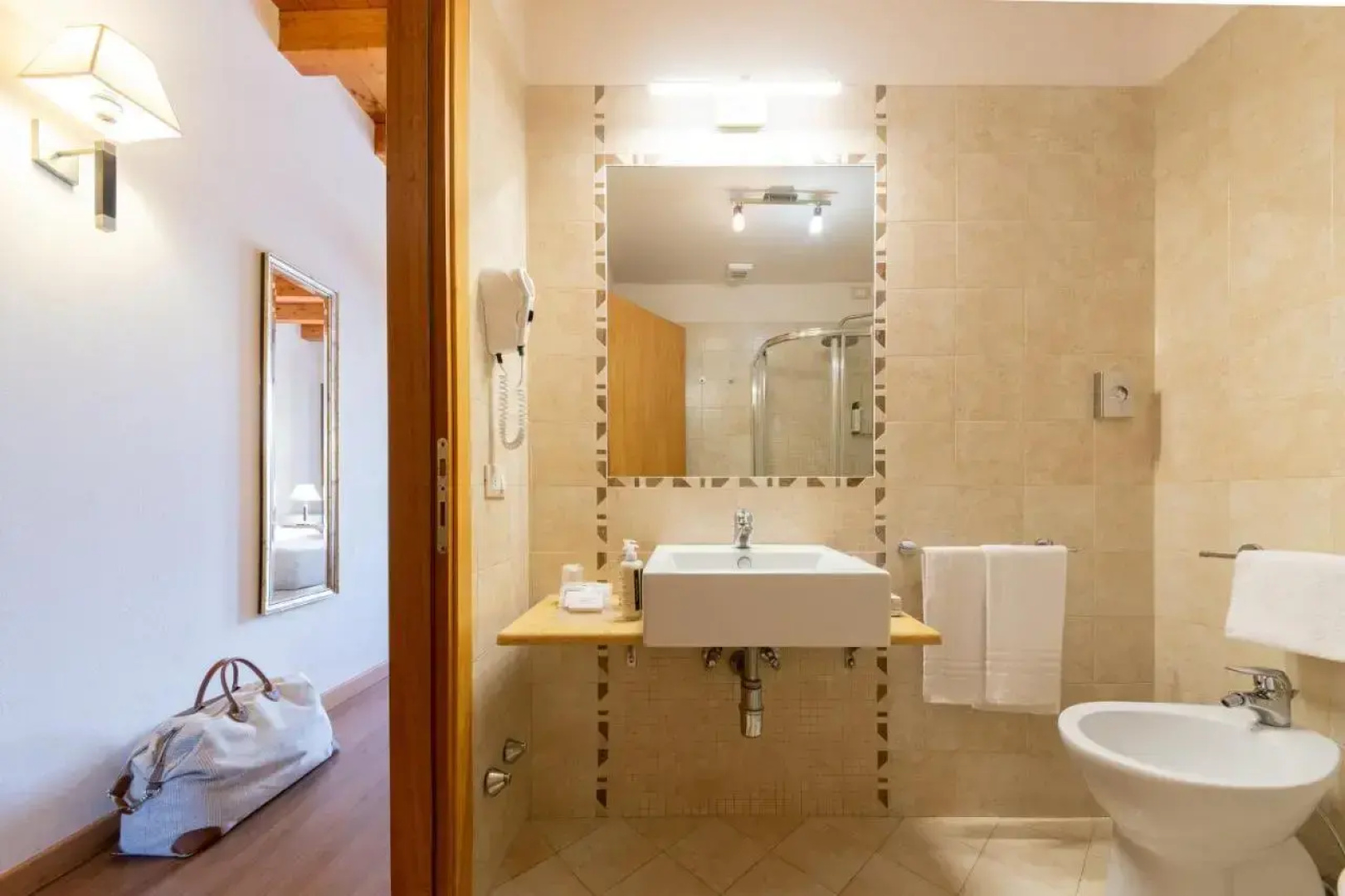 Hotel Venice Resort Airport