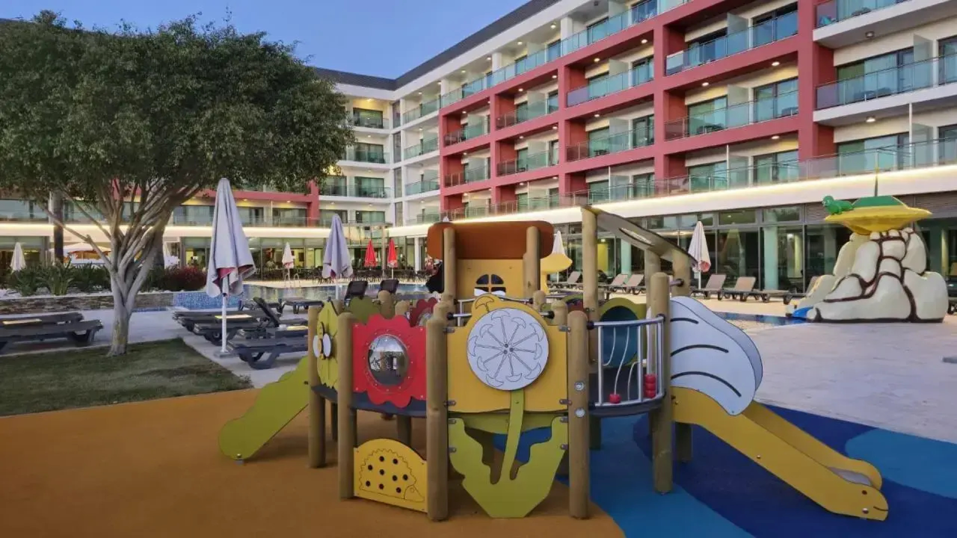 Aquashow Park Hotel