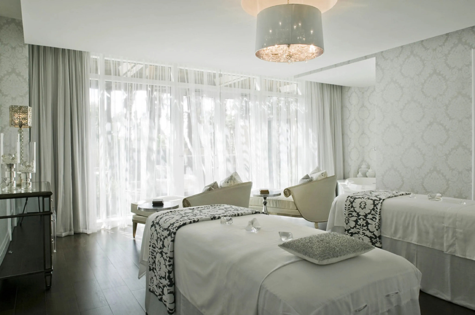 Eau Palm Beach Resort & Spa