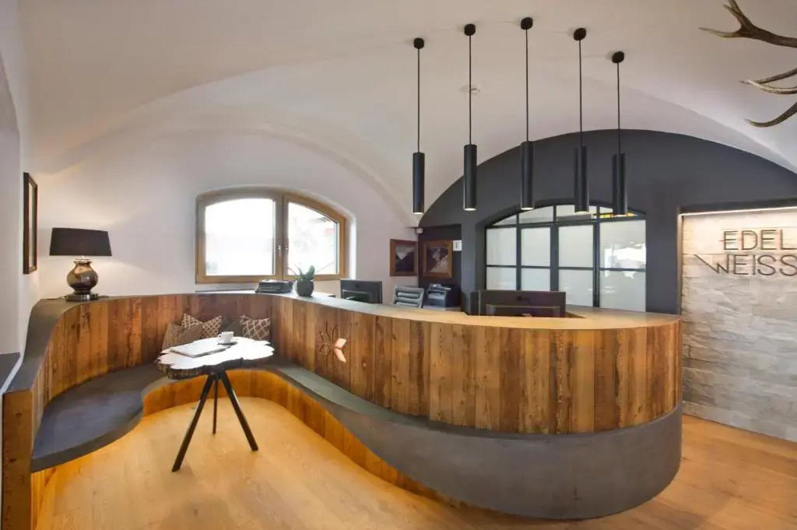 Hotel Edelweiss