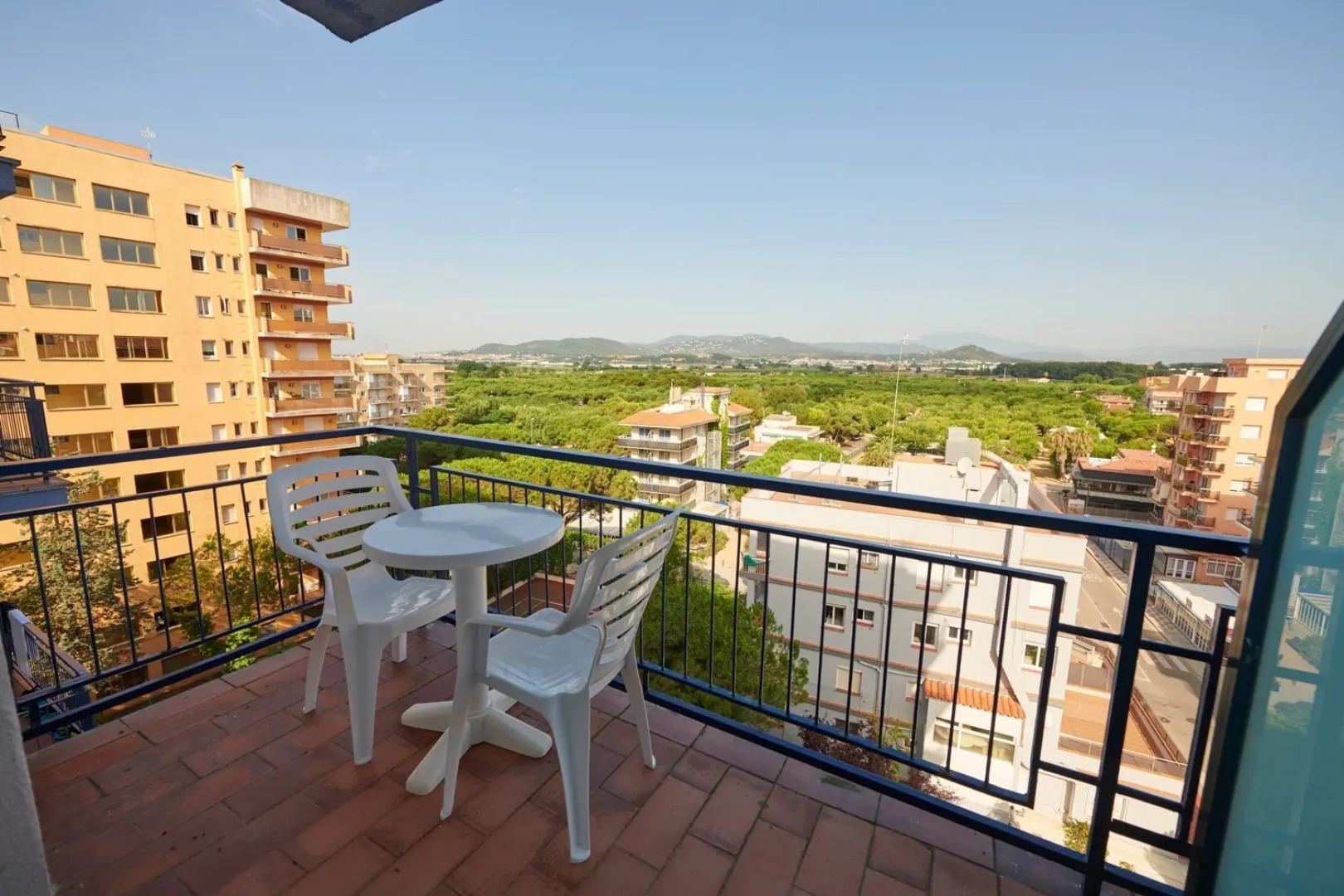 Отель Checkin Blanes