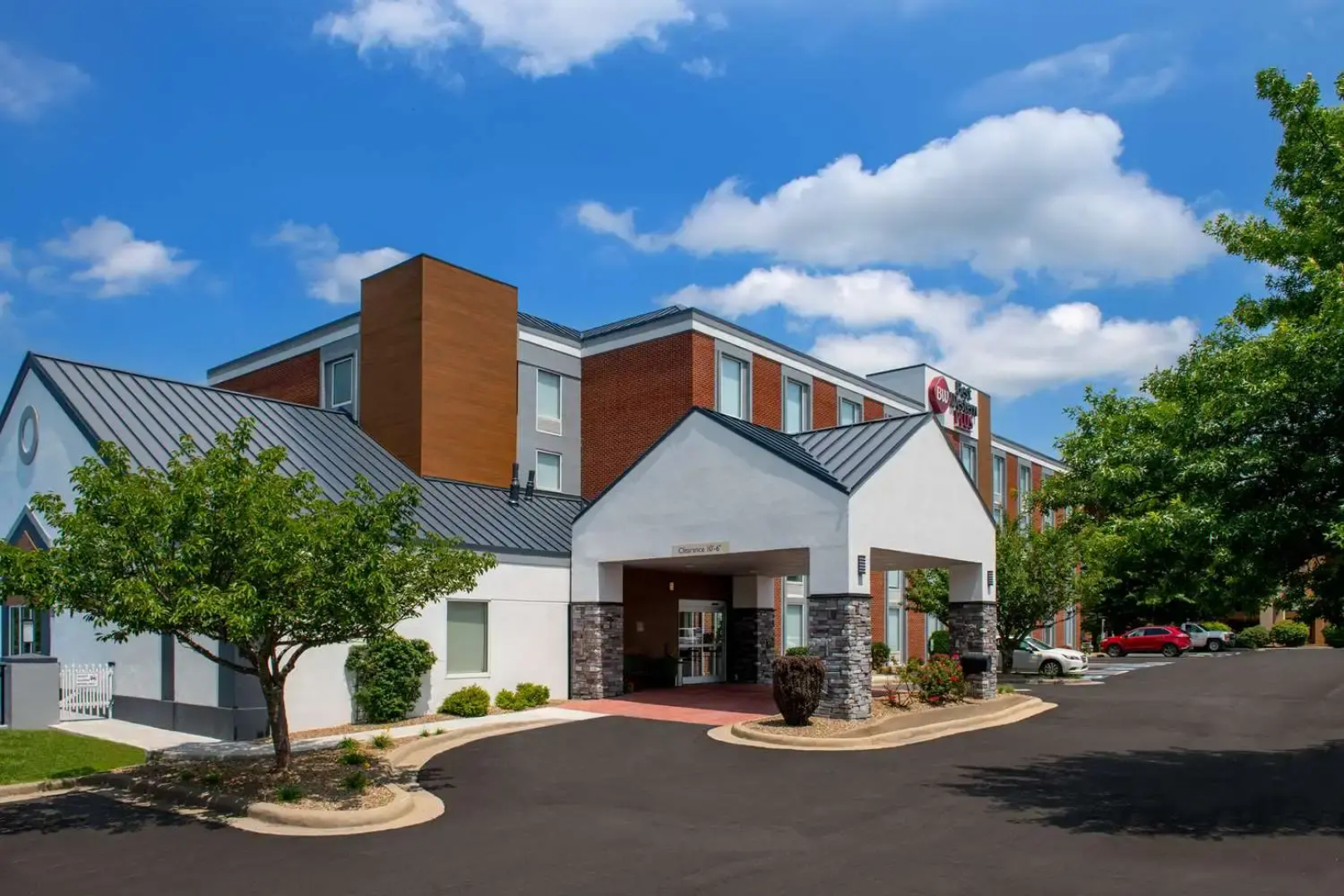 Best Western Plus Hotel Beckley Inn