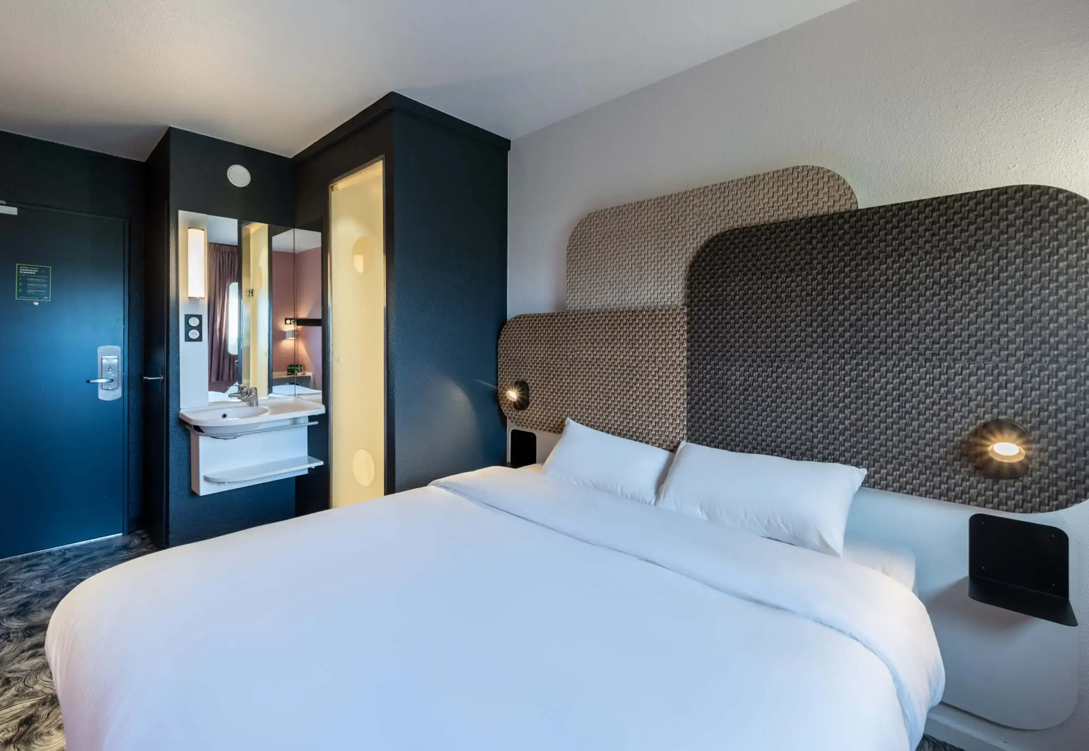 B&B Hotel Calais Terminal Cite Europe 2 etoiles