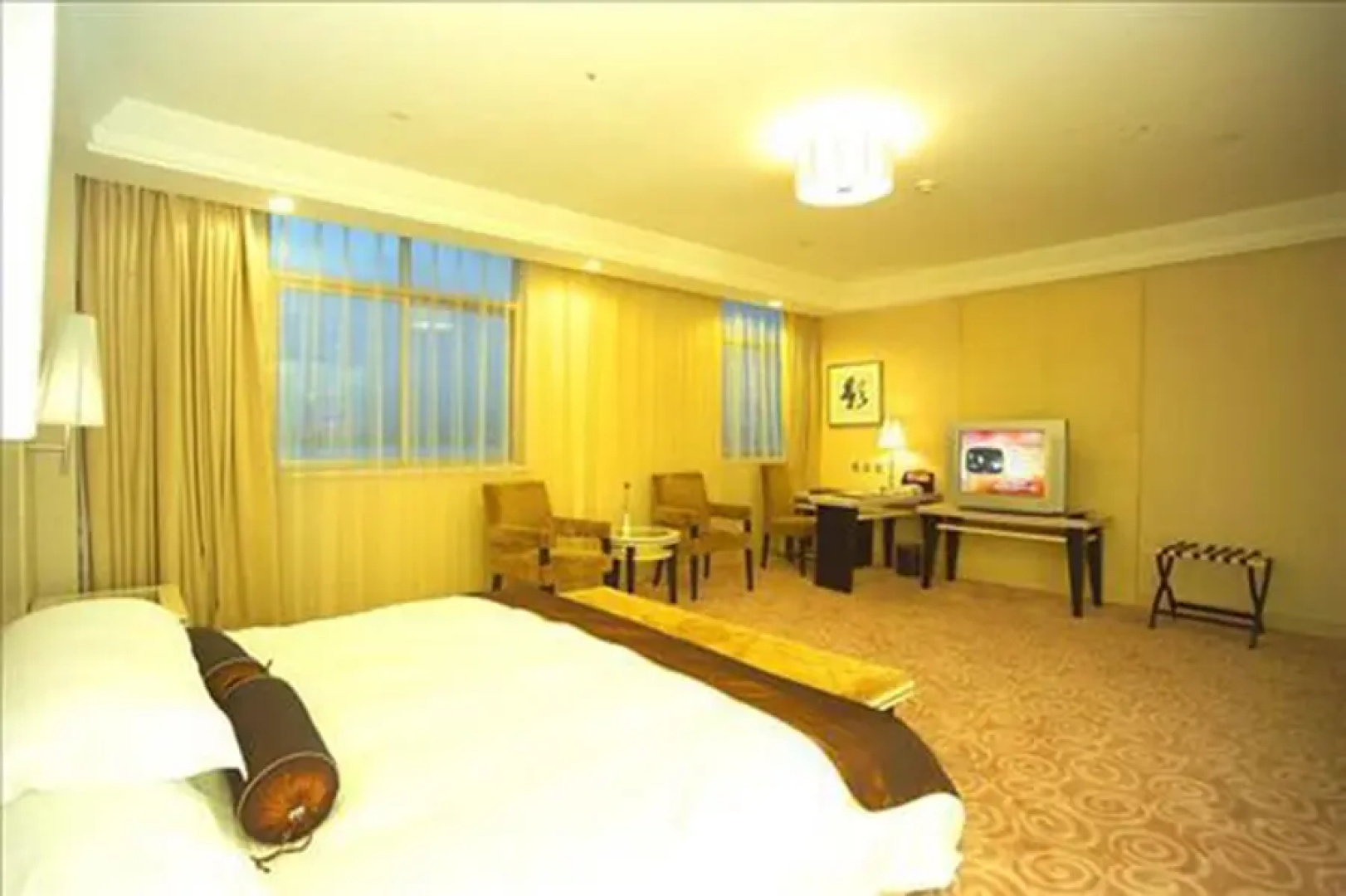 Jiang Xin River View Hotel