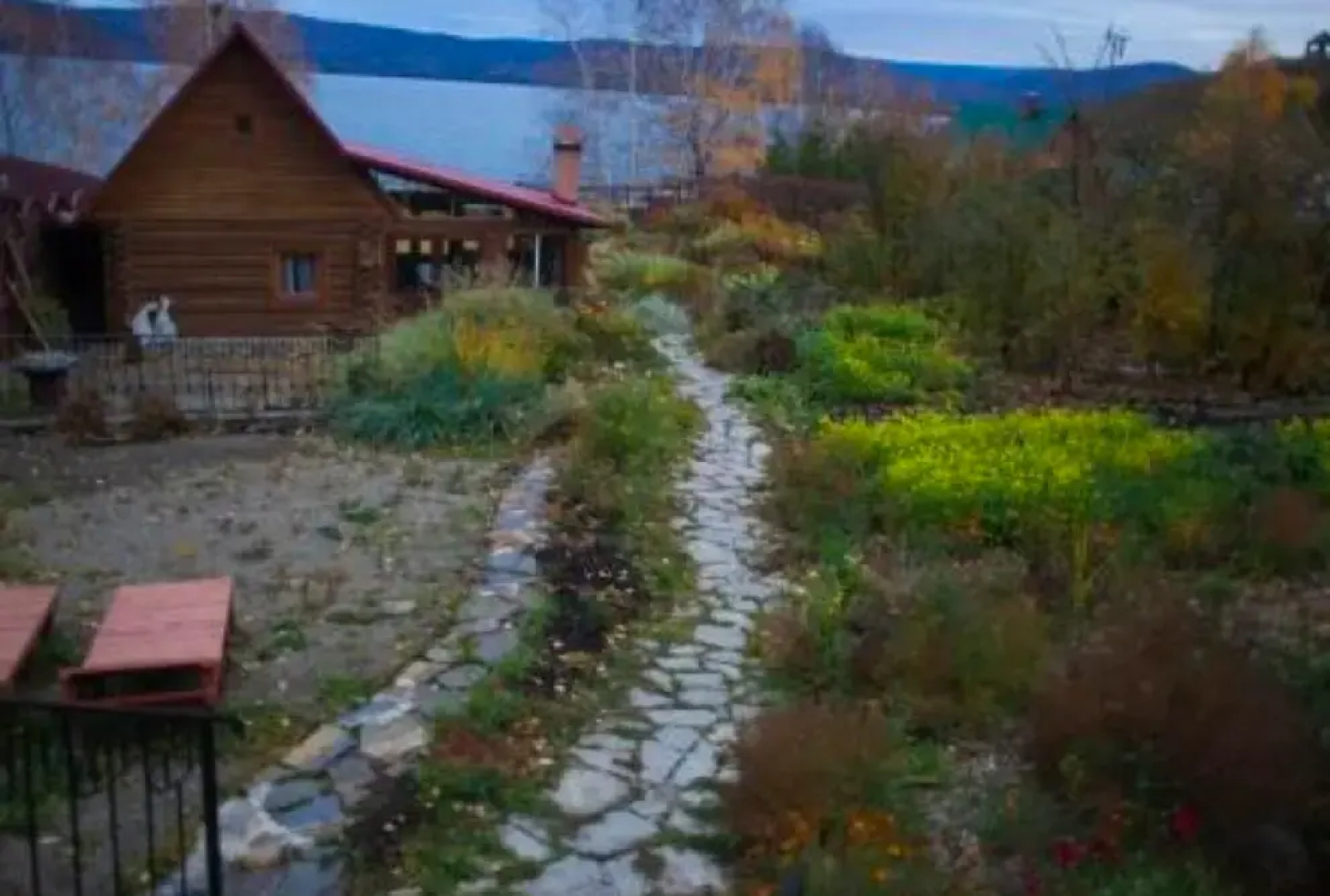 Lake GuestHouse