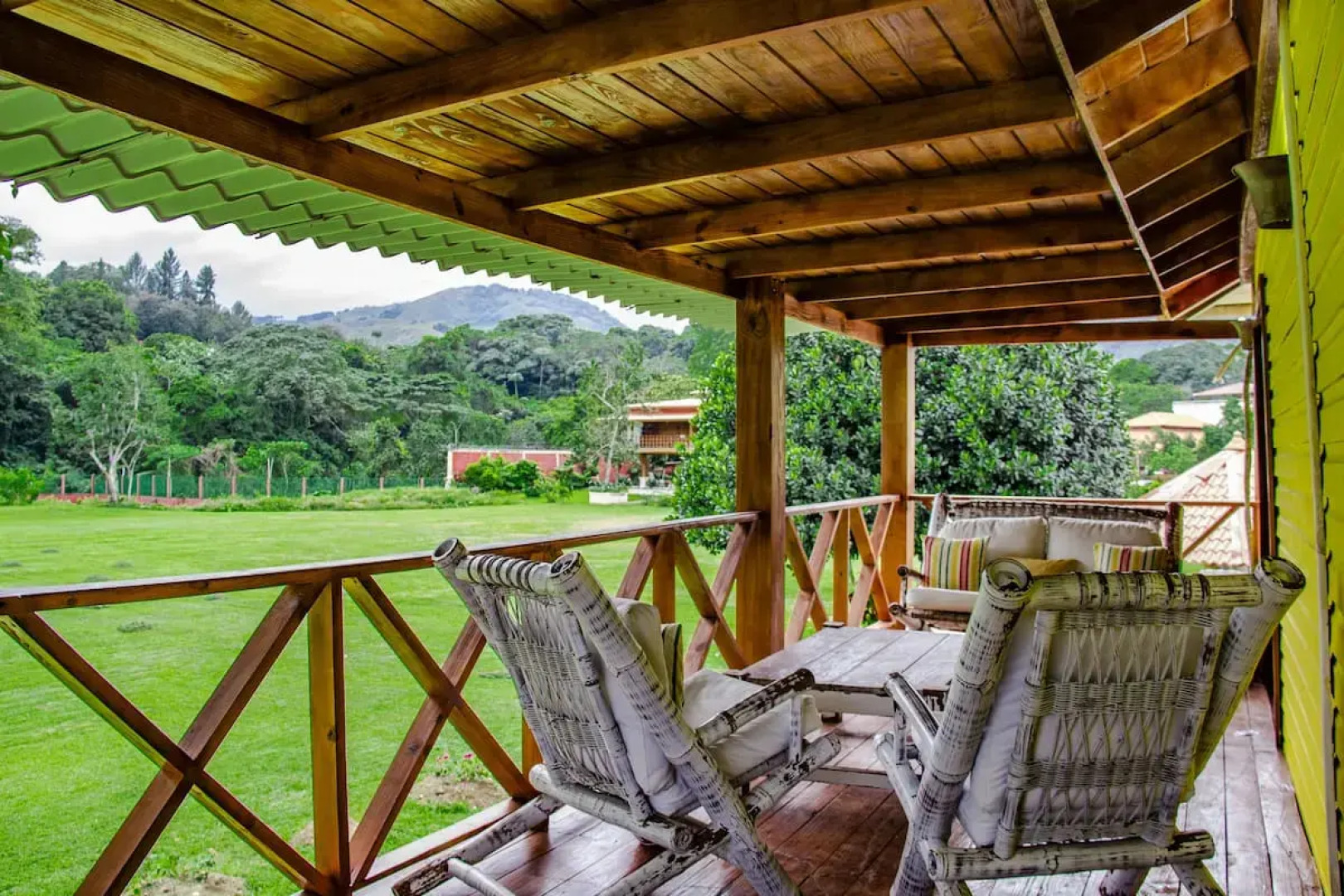 Отель Rancho Guacamayos