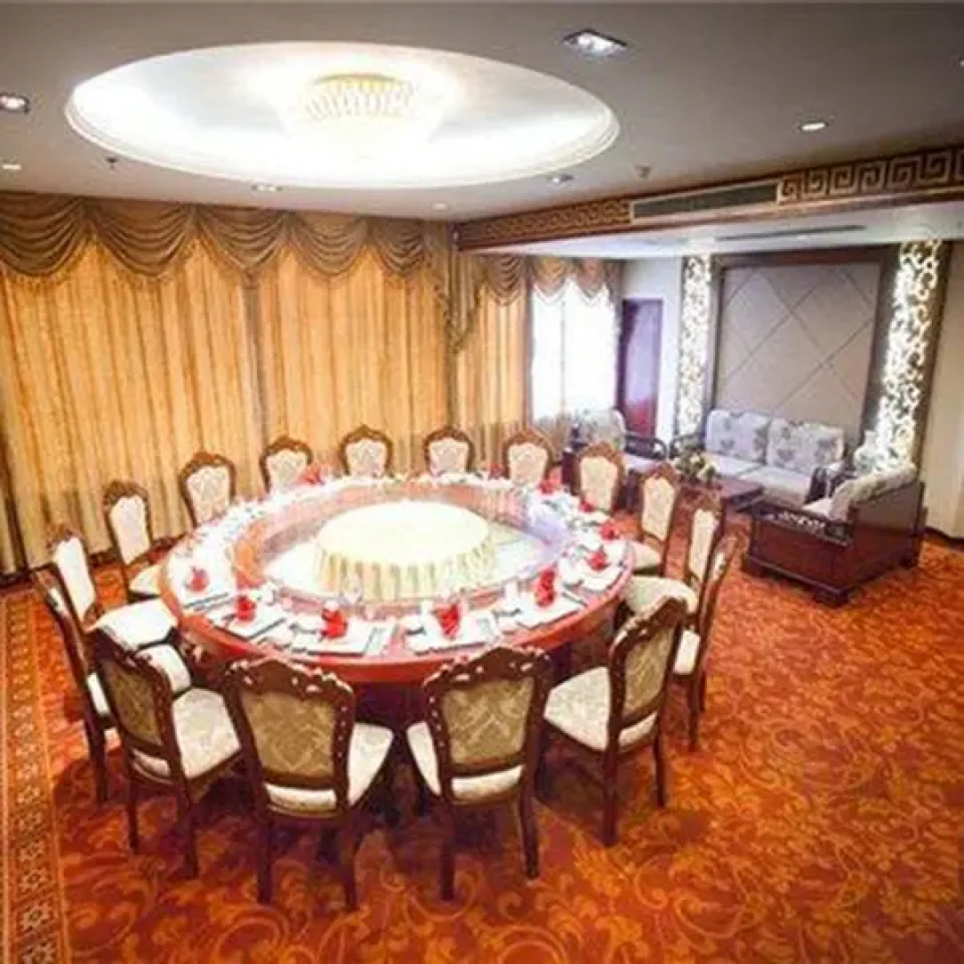 Riverside International Hotel
