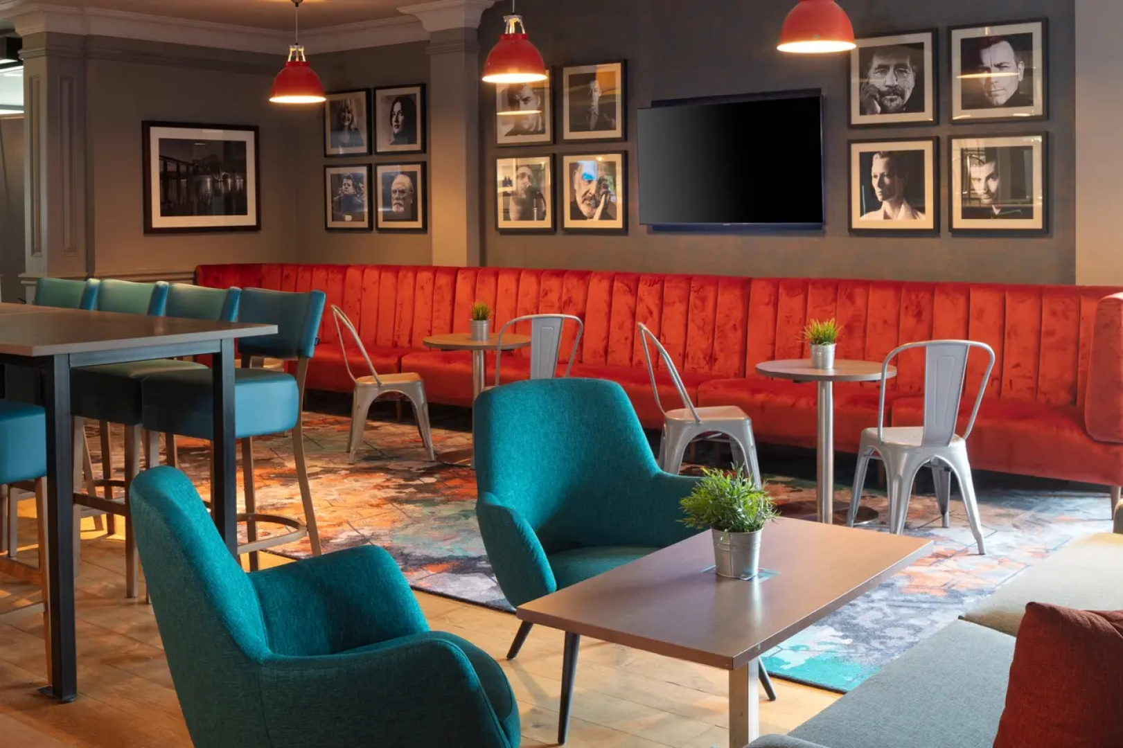 DoubleTree by Hilton Edinburgh Airport