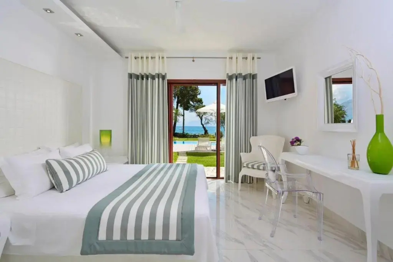 Отель Ikos Dassia All Inclusive