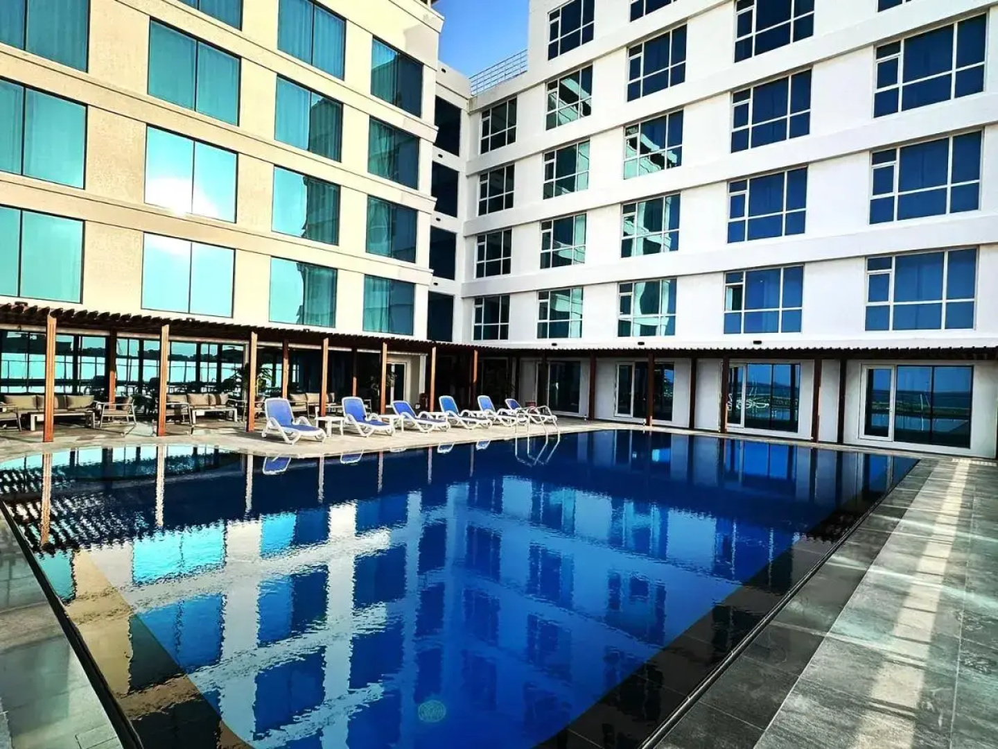Sur Hotel