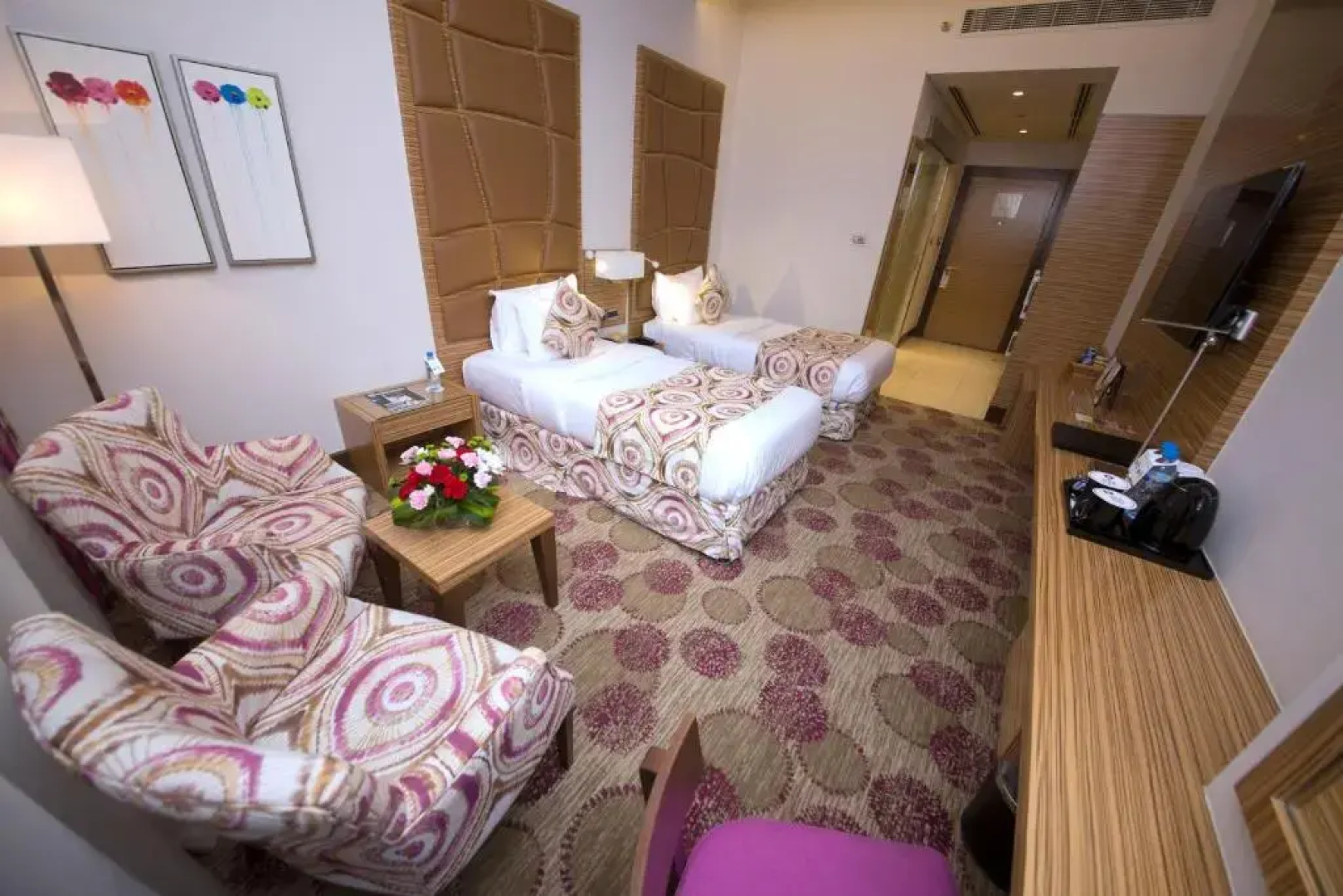 Best Western Plus: Pearl Creek Hotel