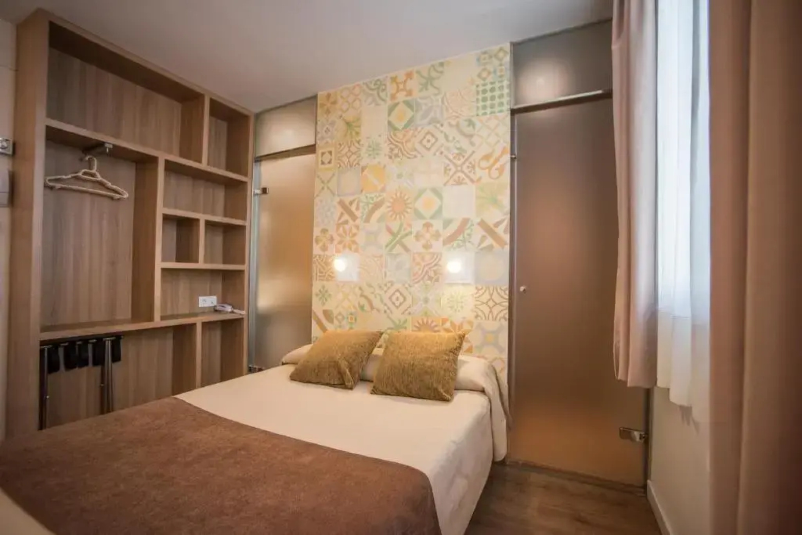 Mare Nostrum Hostal 