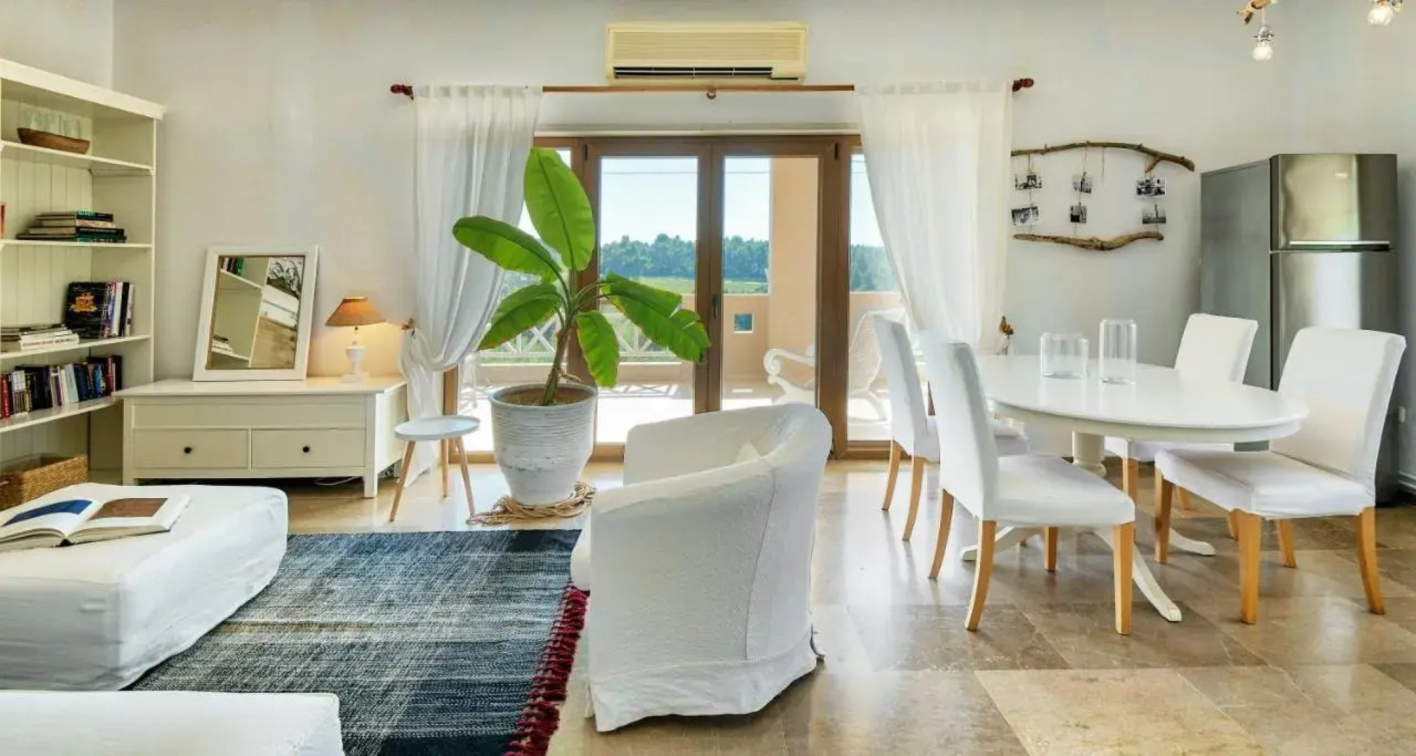 Sanidiamonds Apartments & Studios