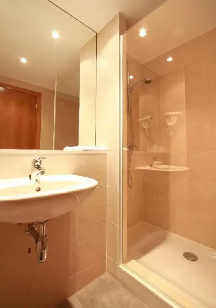 Travelodge BCN Cornella Fira