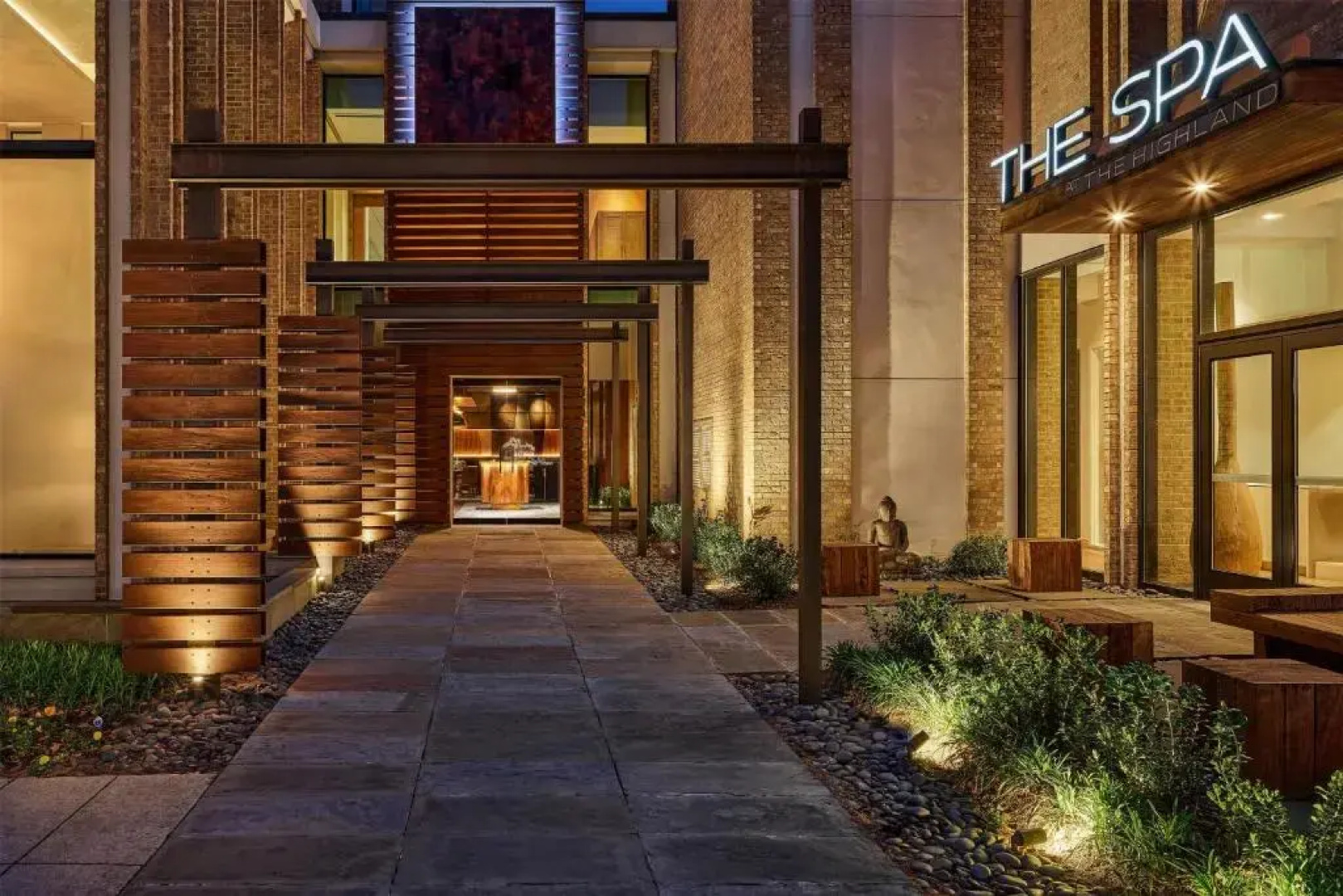 The Highland Dallas, Curio Collection by Hilton