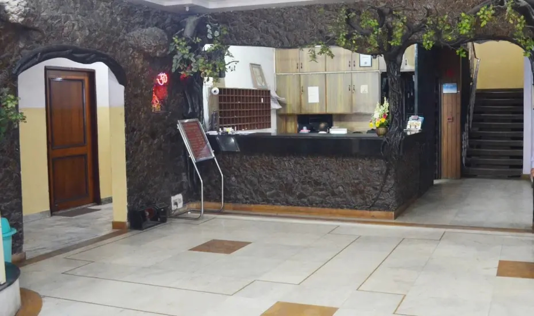 Hotel Charans International