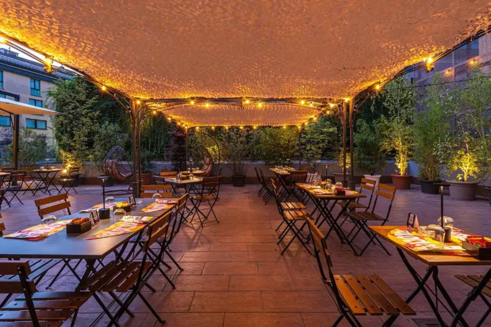 Отель Leonardo Hotel Milan City Center