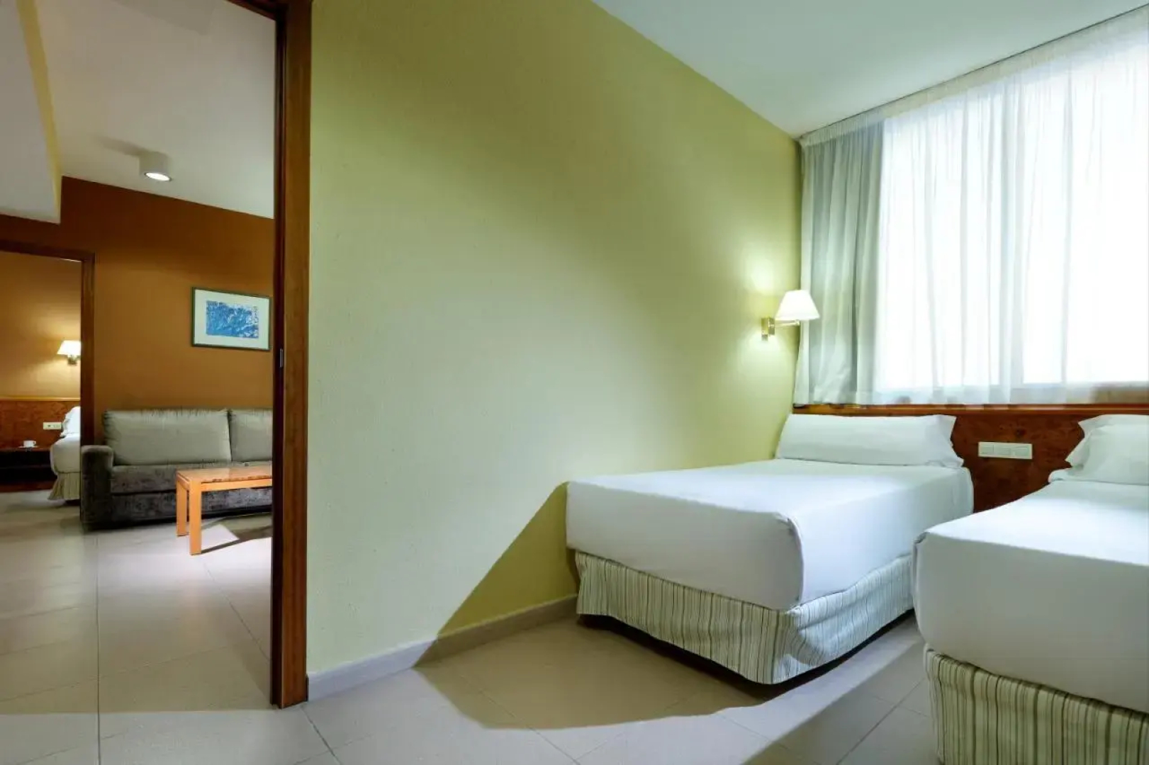 Отель Hesperia Sant Joan