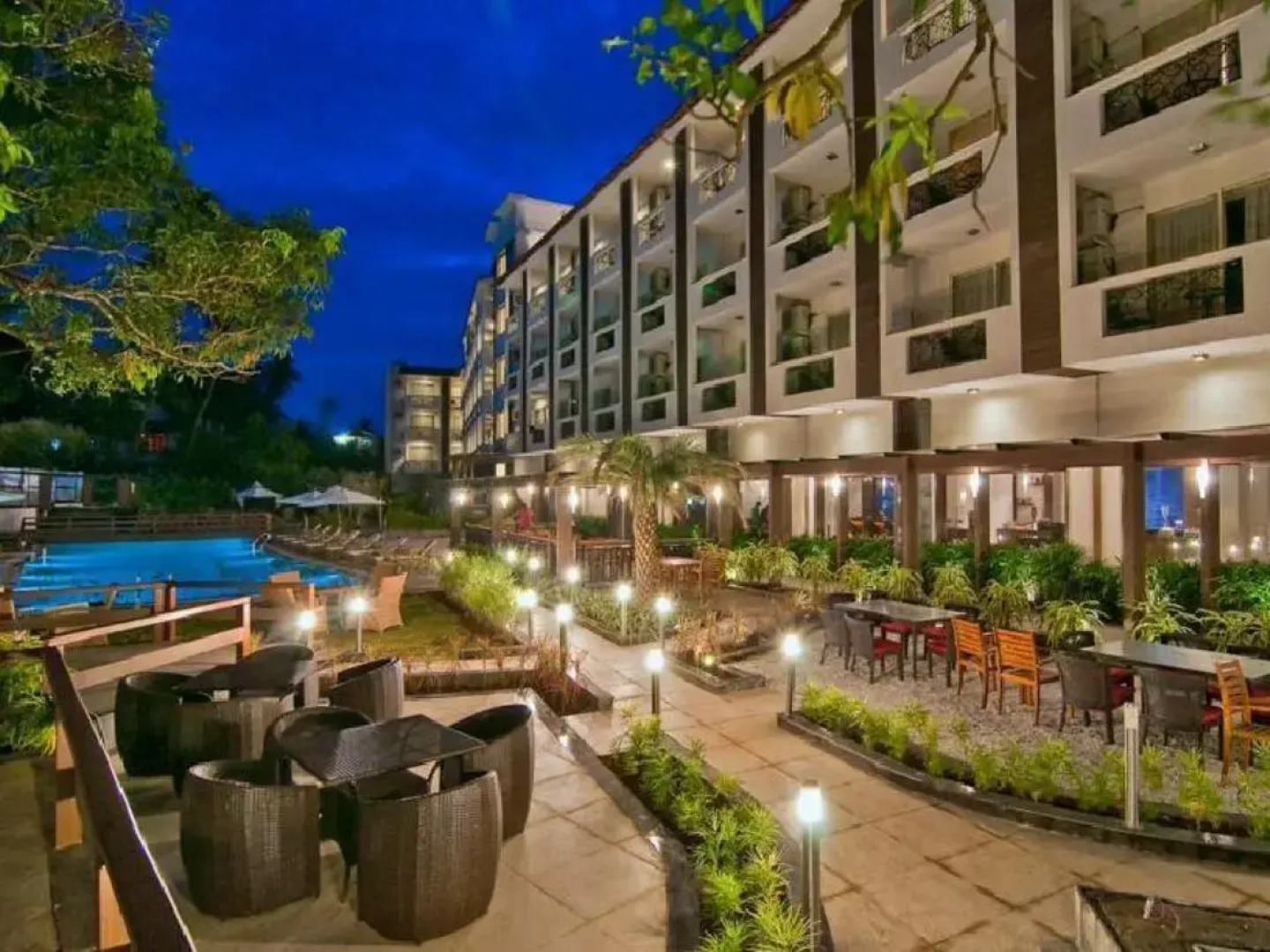 Nagoa Grande Resort and Spa
