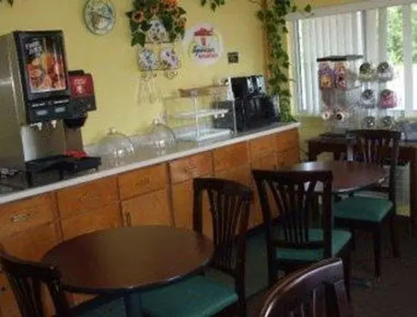 Super 8 by Wyndham Bellmawr NJ/Philadelphia PA Area