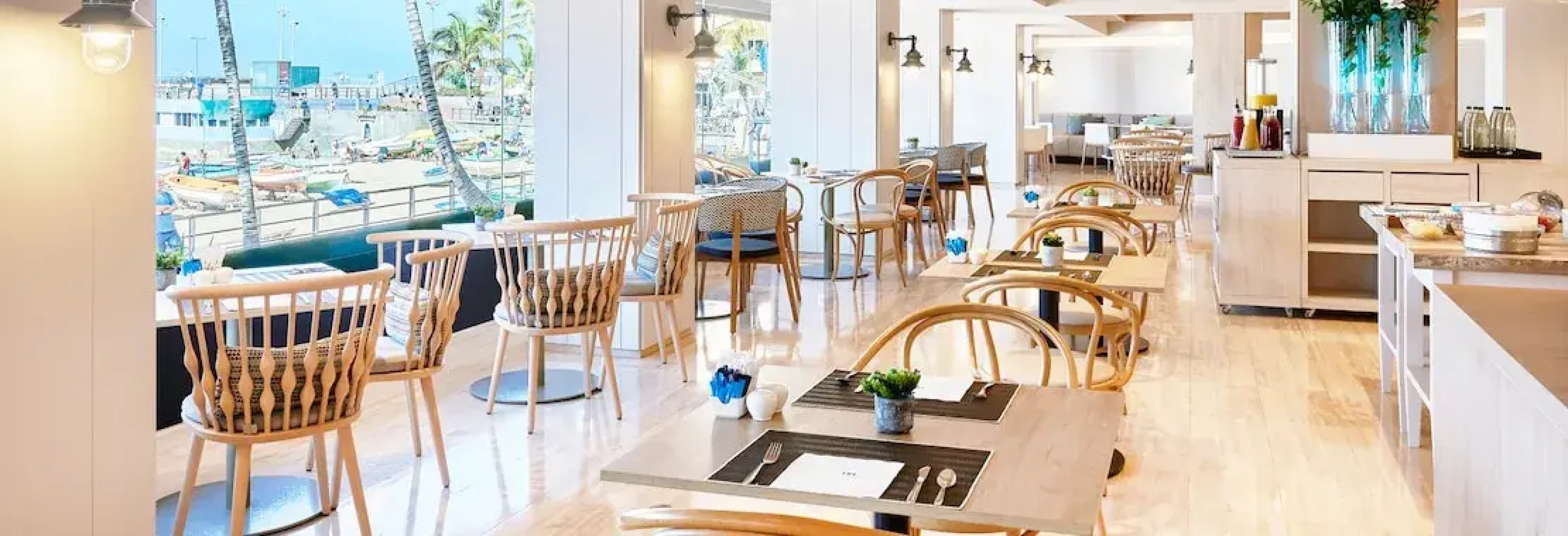 Отель NH Las Palmas Playa las Canteras