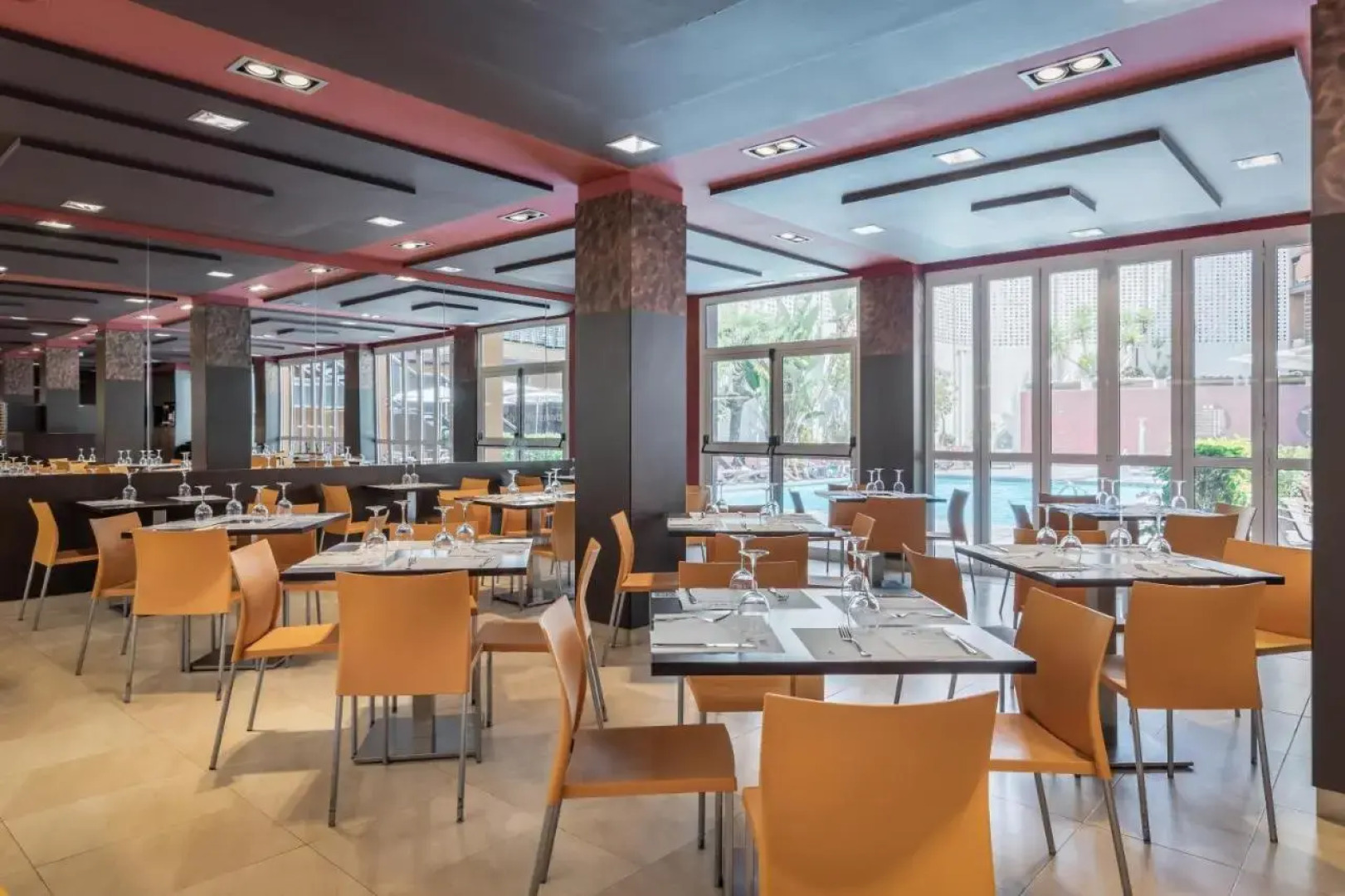 Отель Alegria Plaza Paris