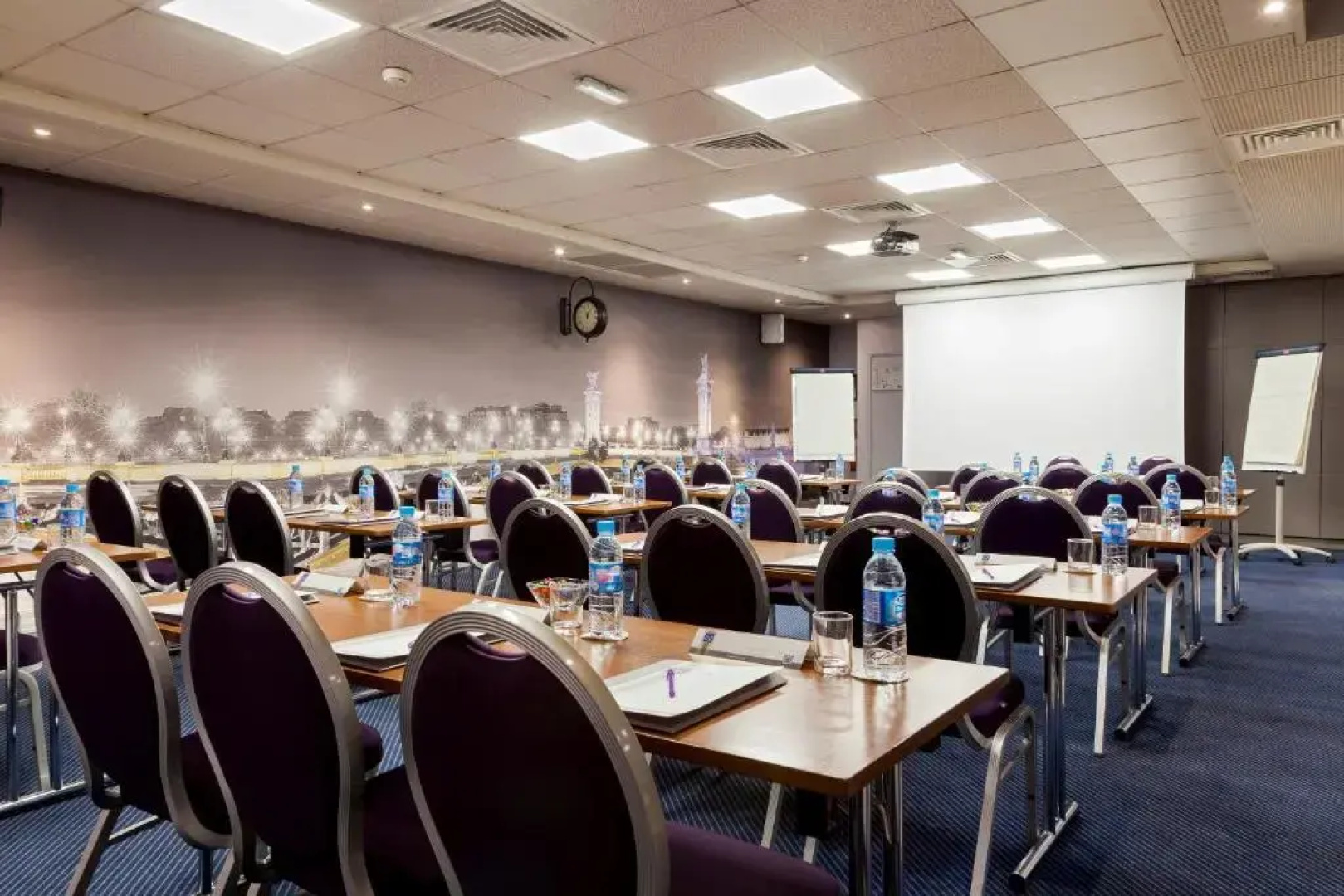 Отель Inn Design Paris Saint Quentin