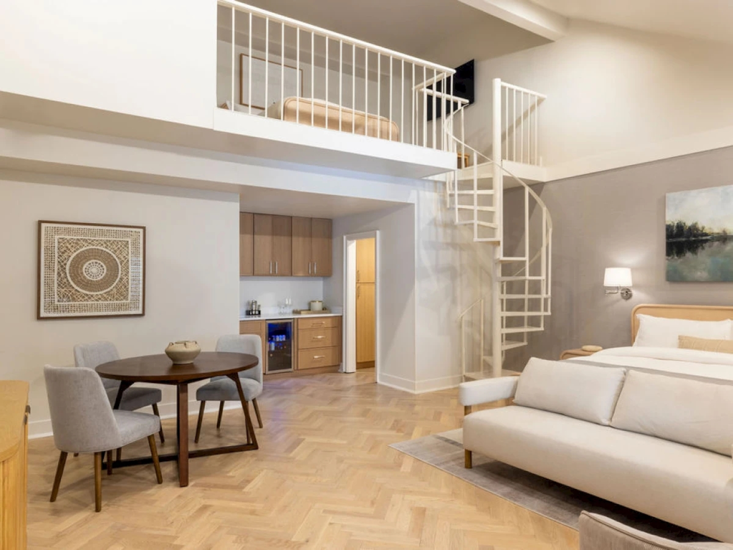 Garden District Hotel