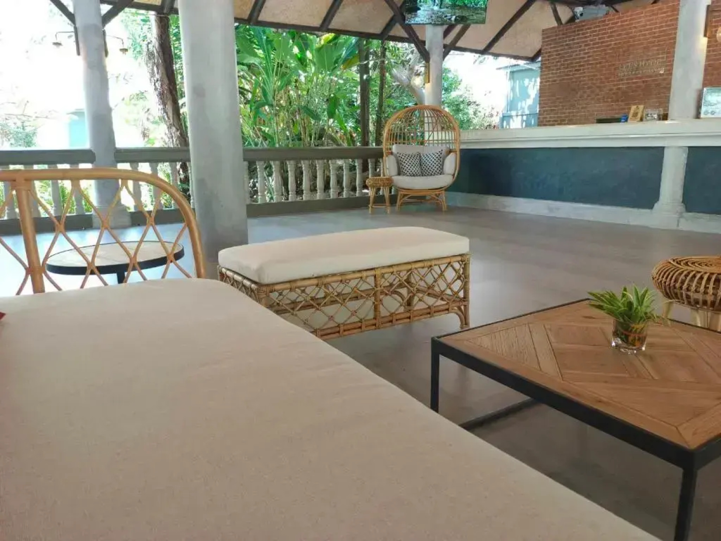 Let's Hyde Pattaya Resort & Villas