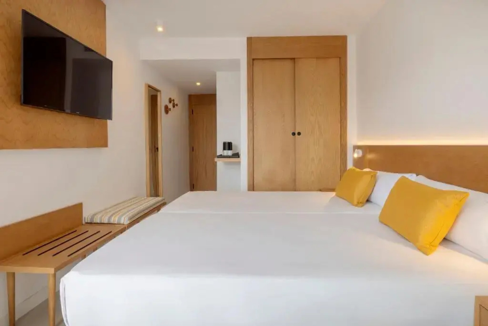 HM Isabela-Adults Only