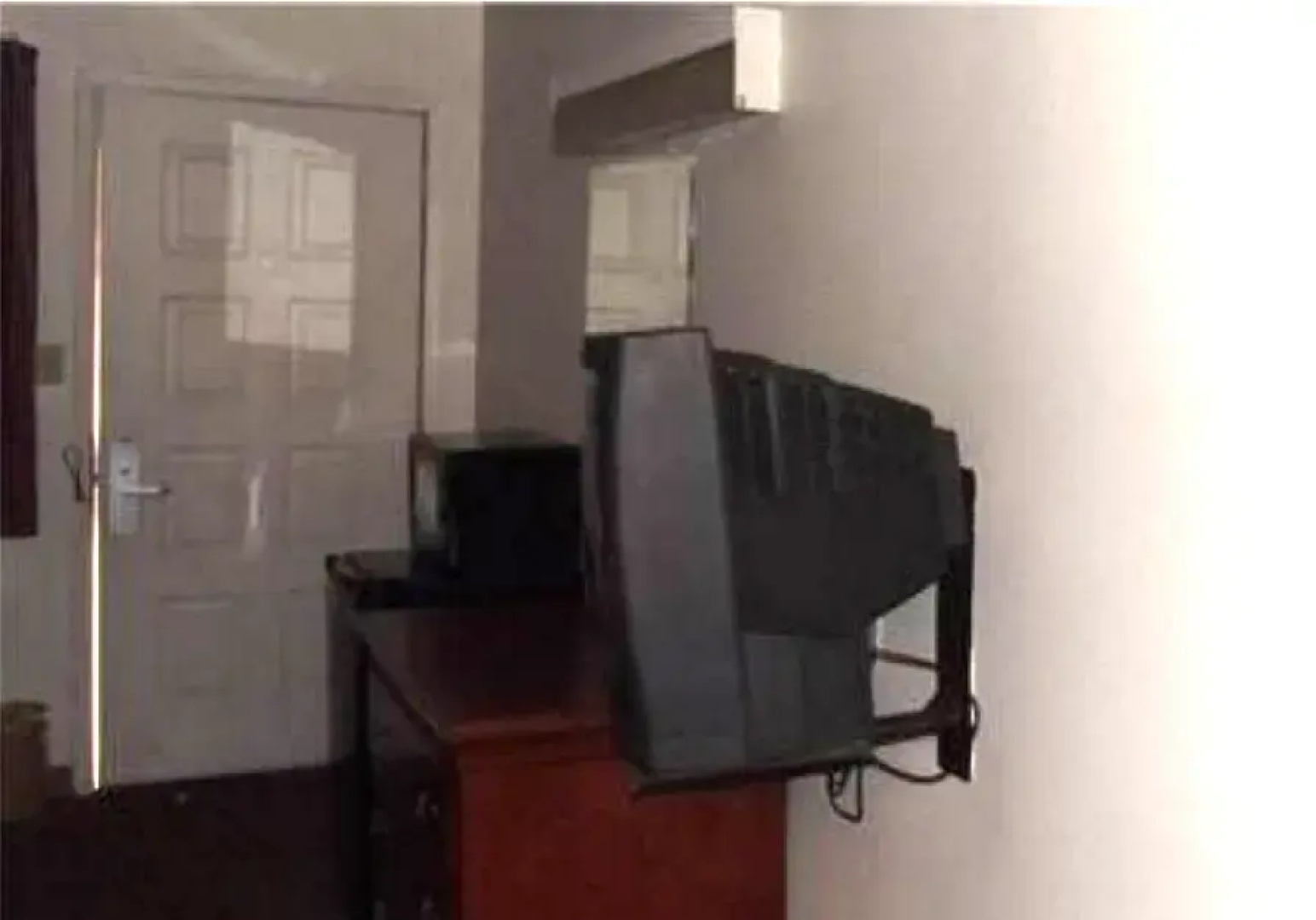 Motel 76