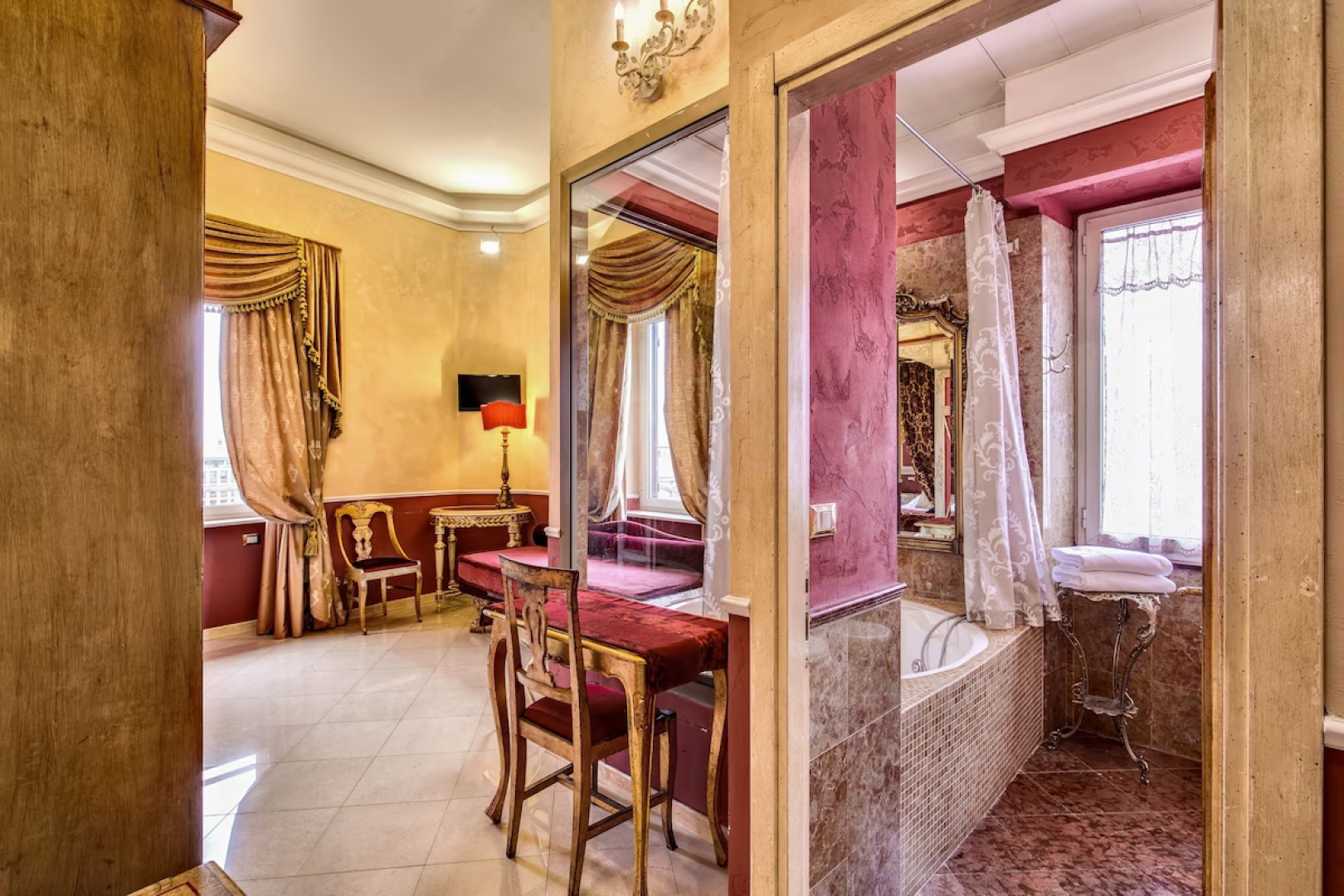 Отель Romanico Palace