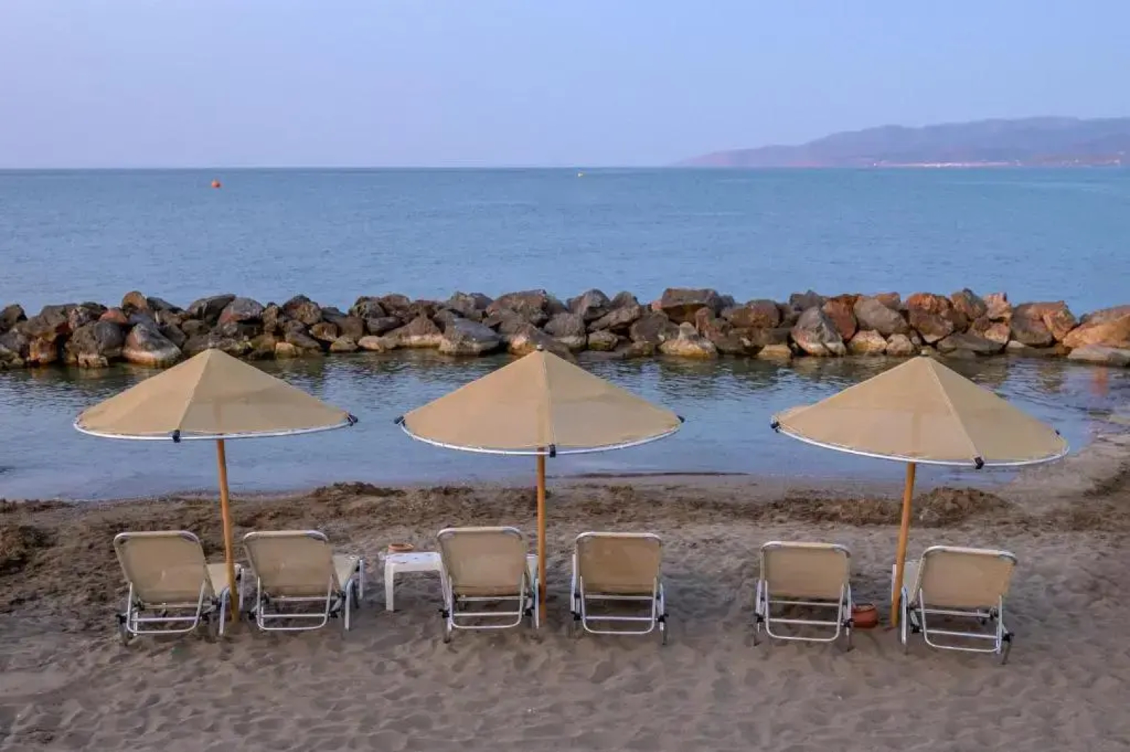 Отель Eri Beach