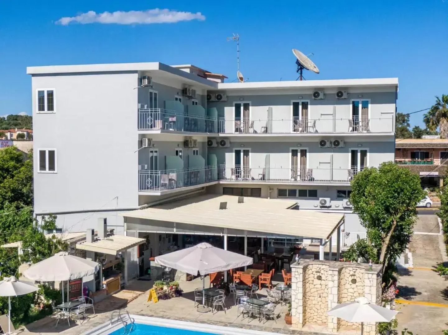Angela Hotel and Apartments