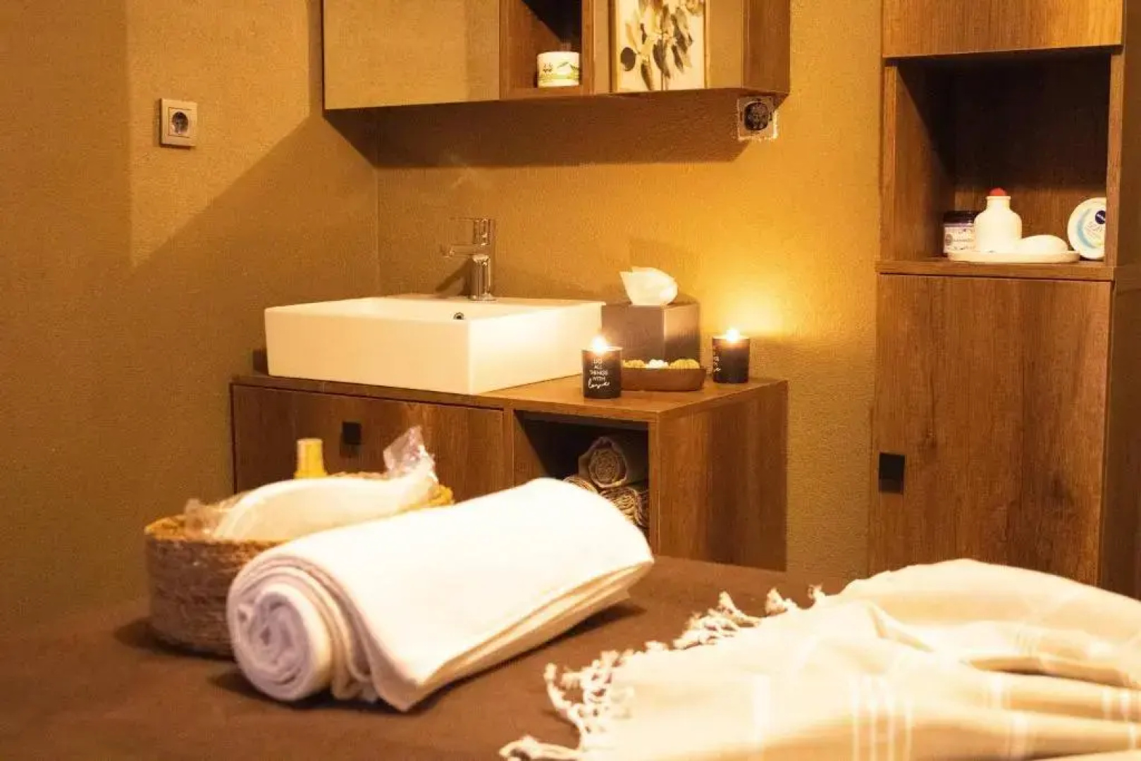 216 North Hotel & Wellness-Spa