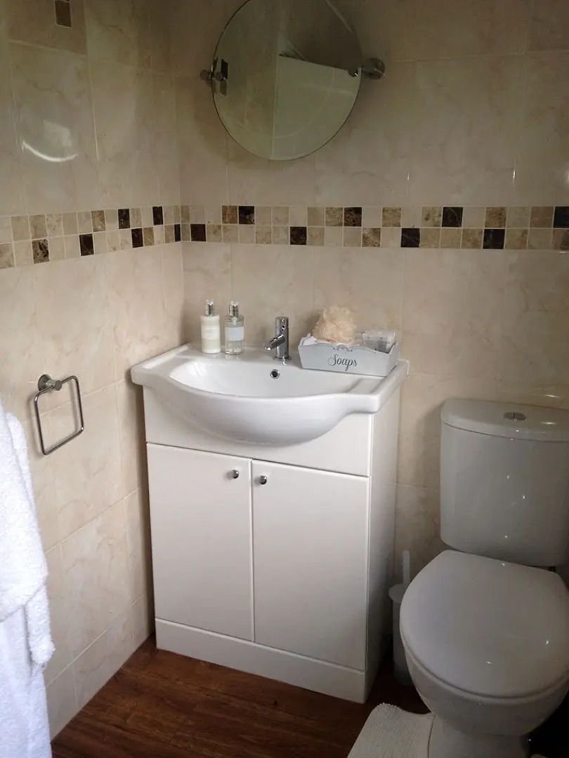 Whitethorn Bed and Breakfast