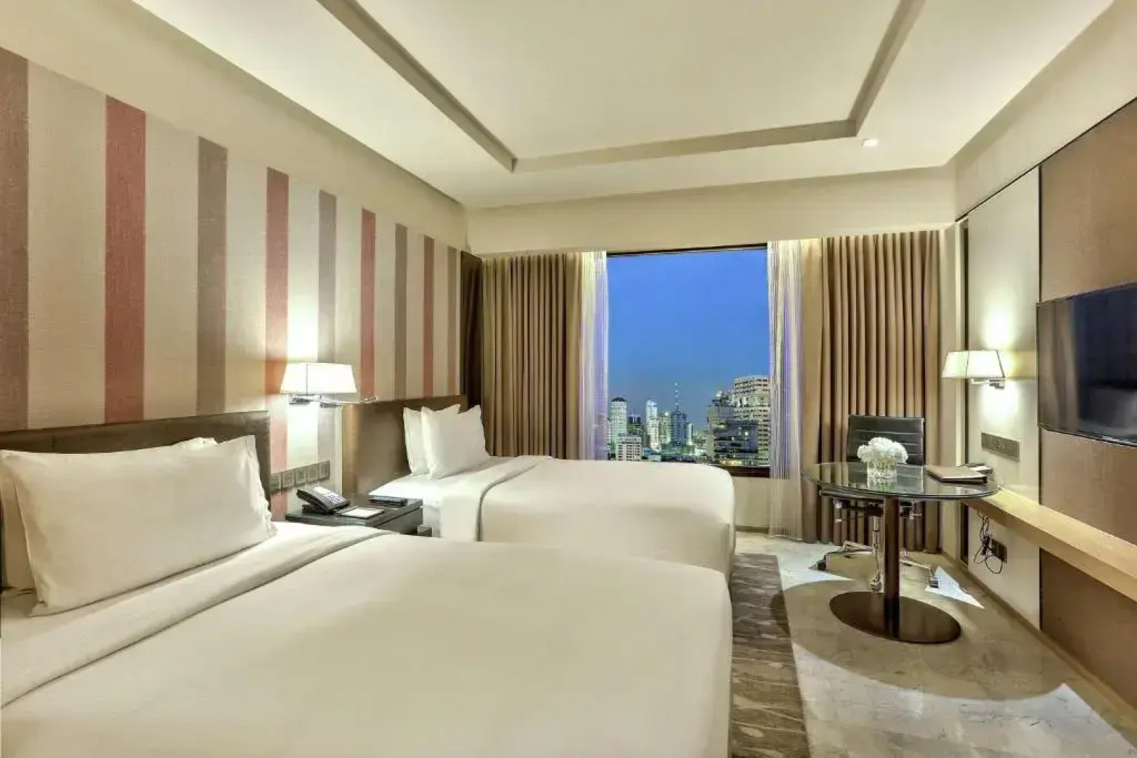 DoubleTree by Hilton Sukhumvit Bangkok
